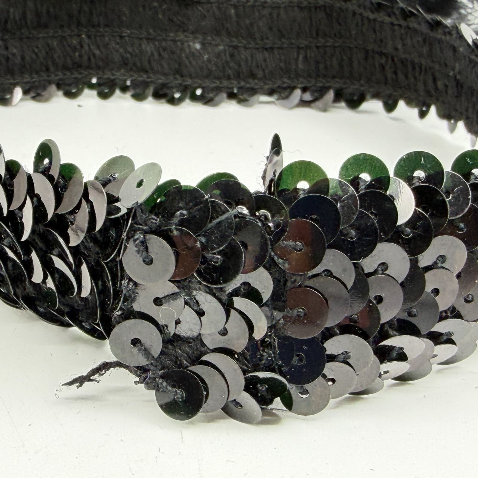 Black Sequin Flapper Headband Gatsby Style Feather Rhinestone Hair Accessory - Thumbnail 8