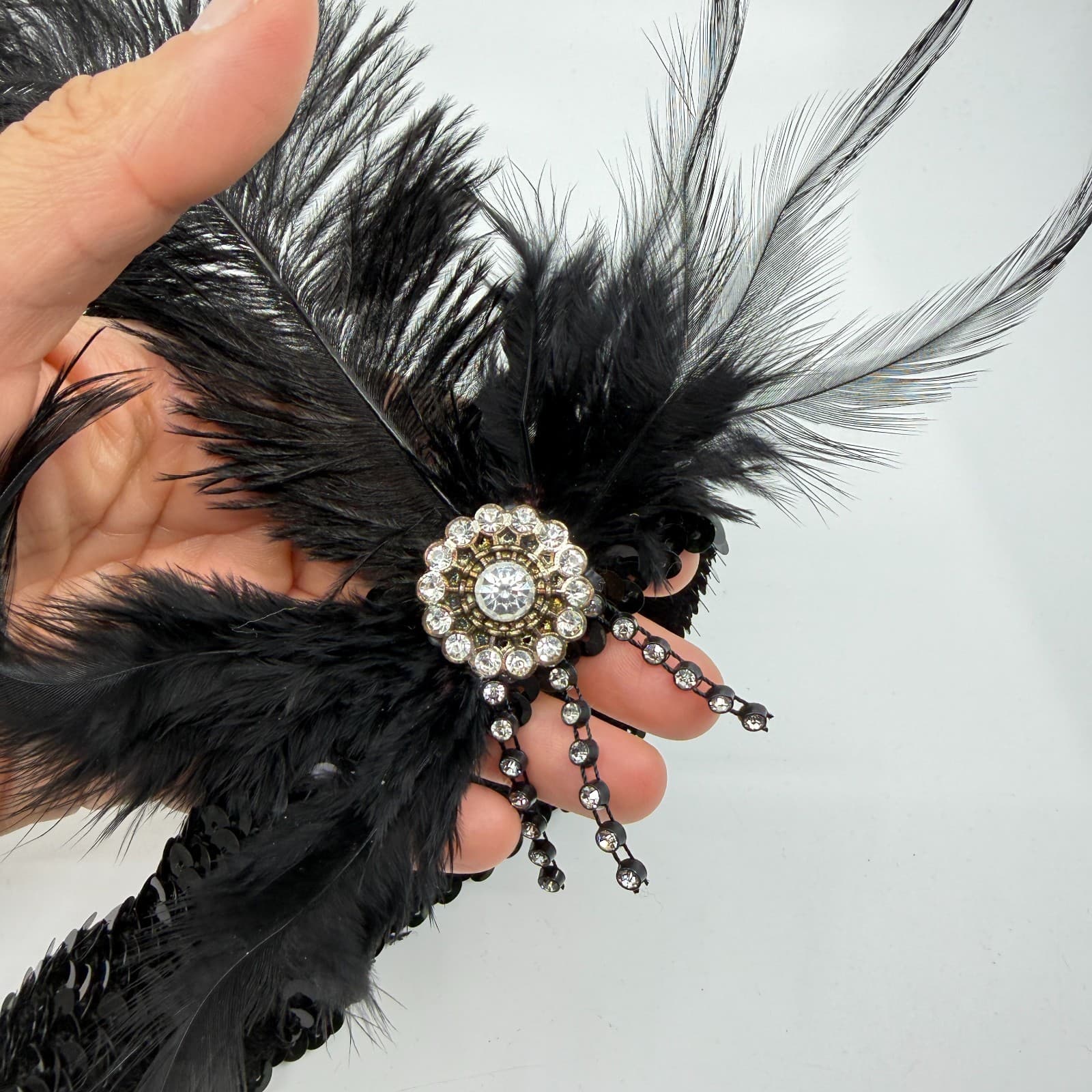 Black Sequin Flapper Headband Gatsby Style Feather Rhinestone Hair Accessory - Thumbnail 10