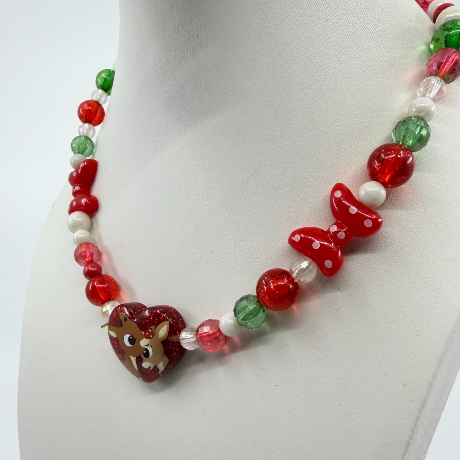 Y2K Festive Polka Dot Reindeer Heart Bead Necklace Holiday Statement Gift Piece - Thumbnail 6