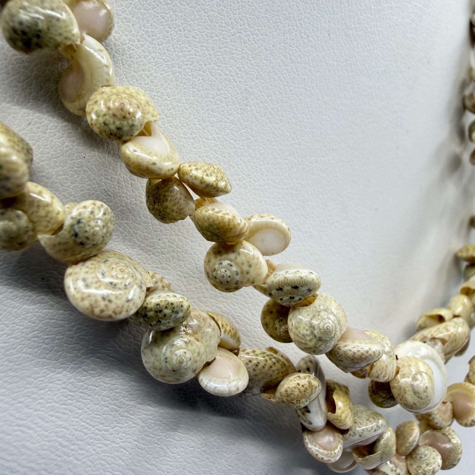 Layered Natural Spiral Shell Bead Necklace Coastal Boho Beach Statement Jewelry - Thumbnail 4
