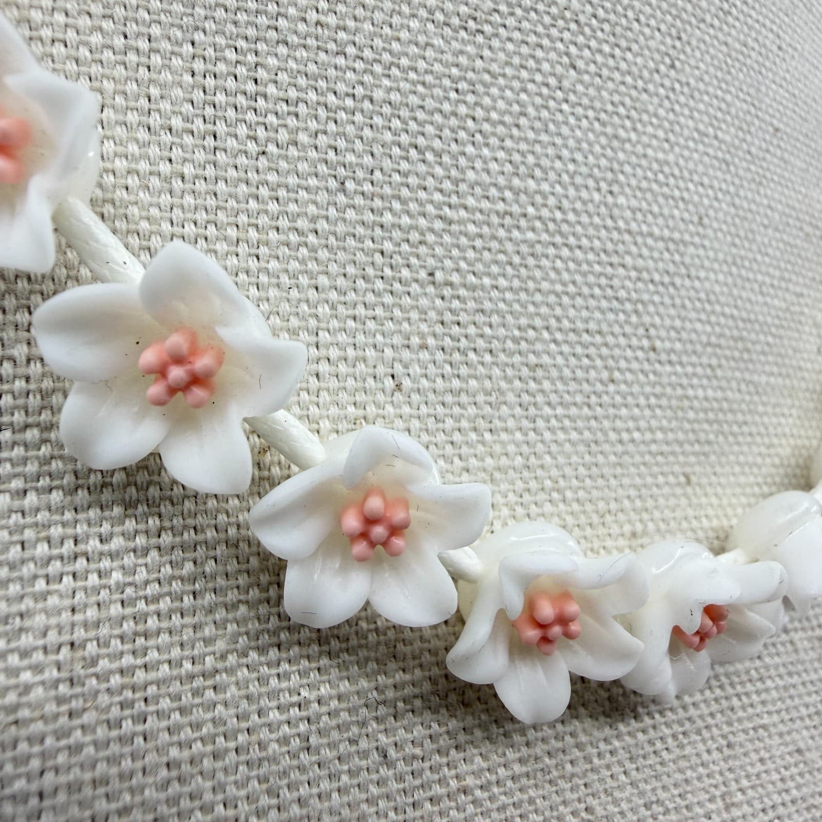 White Floral Petal Necklace Romantic Coquette Aesthetic Dainty Cottagecore Charm - Thumbnail 4