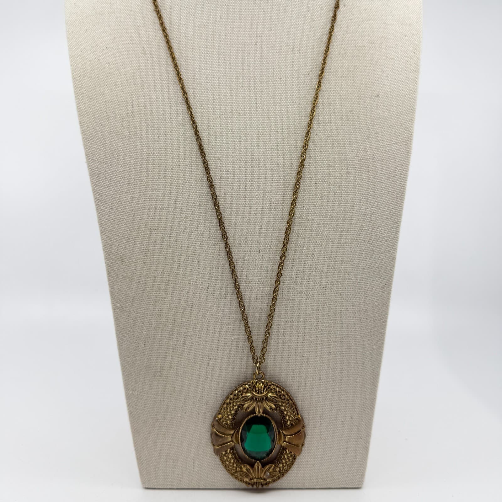 Ornate Gold Tone Emerald Cut Glass Pendant Necklace Statement Filigree Victorian - Thumbnail 3