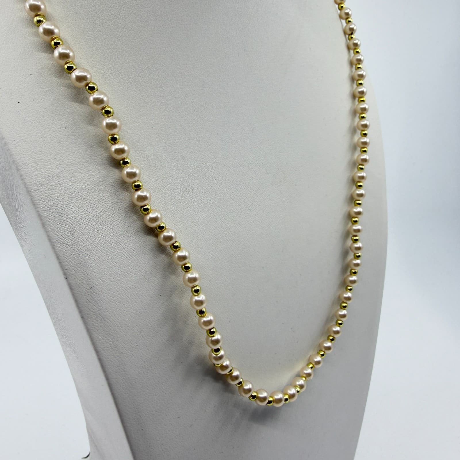 Elegant Cream Faux Pearl and Gold Tone Bead Strand Necklace Minimalist Chic Gift - Thumbnail 5
