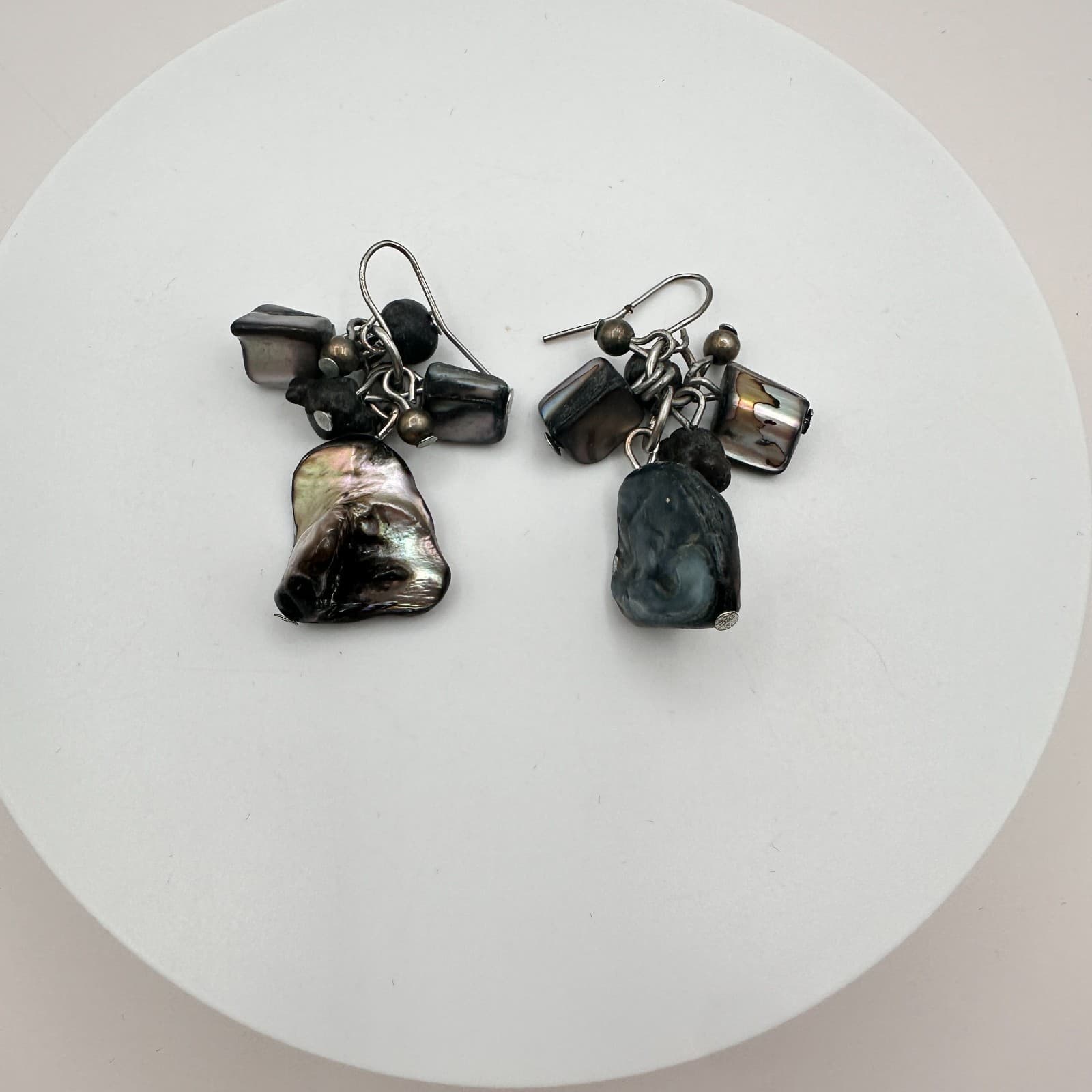 Vintage Y2K Silver Tone Iridescent Shell Beaded Dangle Earrings Women's Jewelry - Thumbnail 3