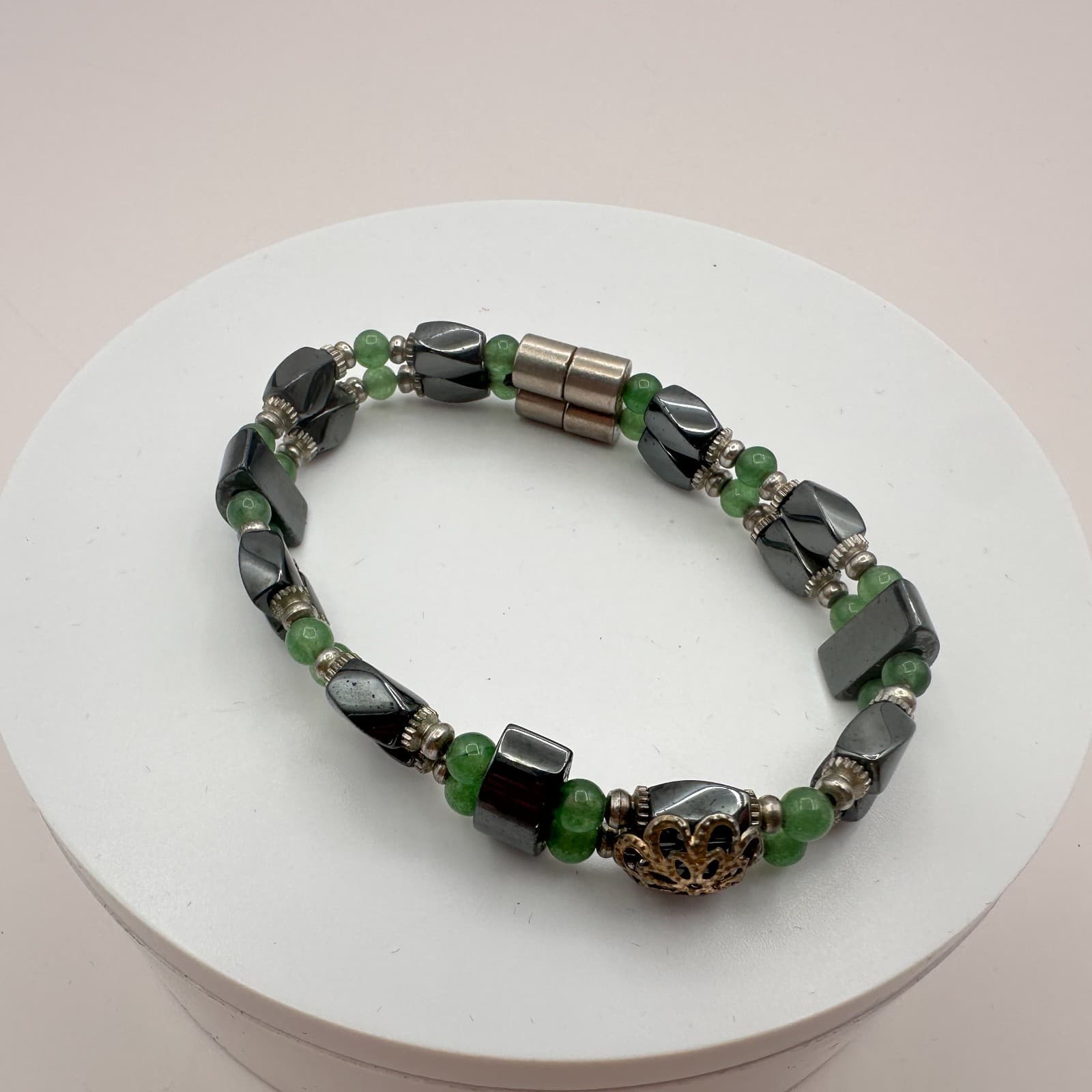 Vintage Y2K Hematite Green Stone Double Strand Bracelet Women's Classic Jewelry - Thumbnail 3