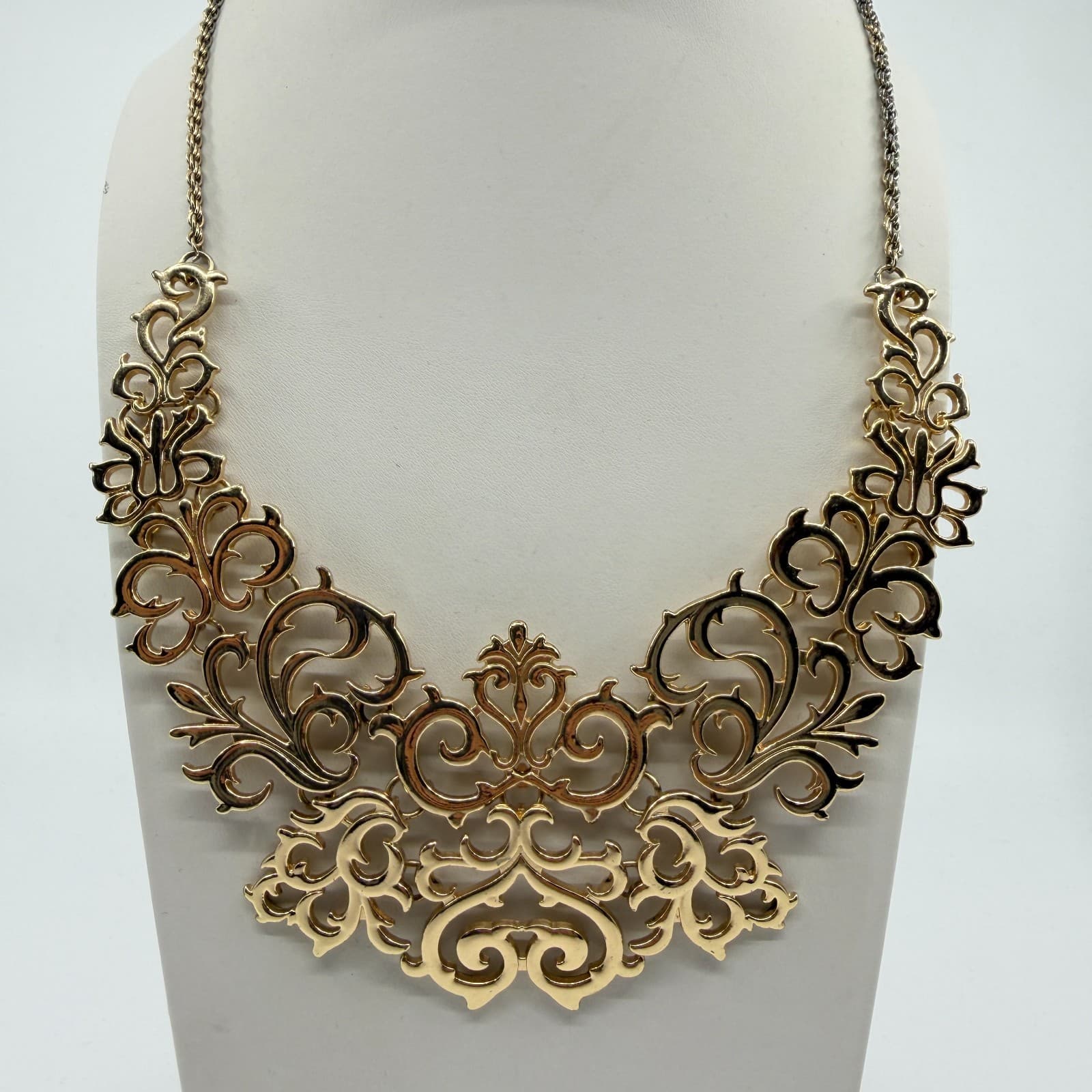 Ornate Gold Tone Filigree Bib Necklace Statement Collar Piece Romantic Boho Chic - Thumbnail 2