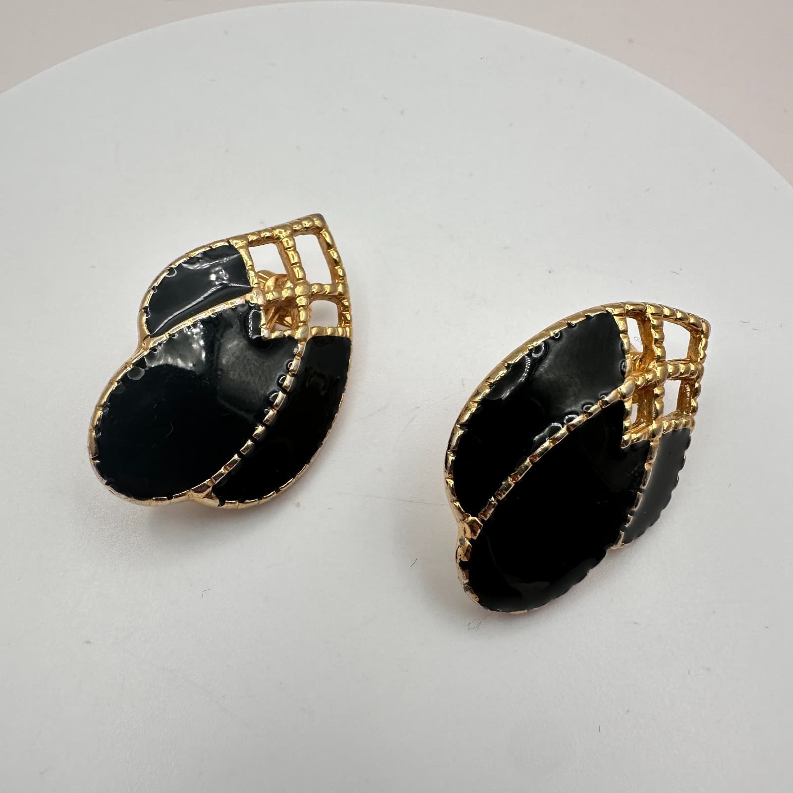 Vintage 90s Gold Tone Black Enamel Abstract Teardrop Earrings Women's Jewelry - Thumbnail 4