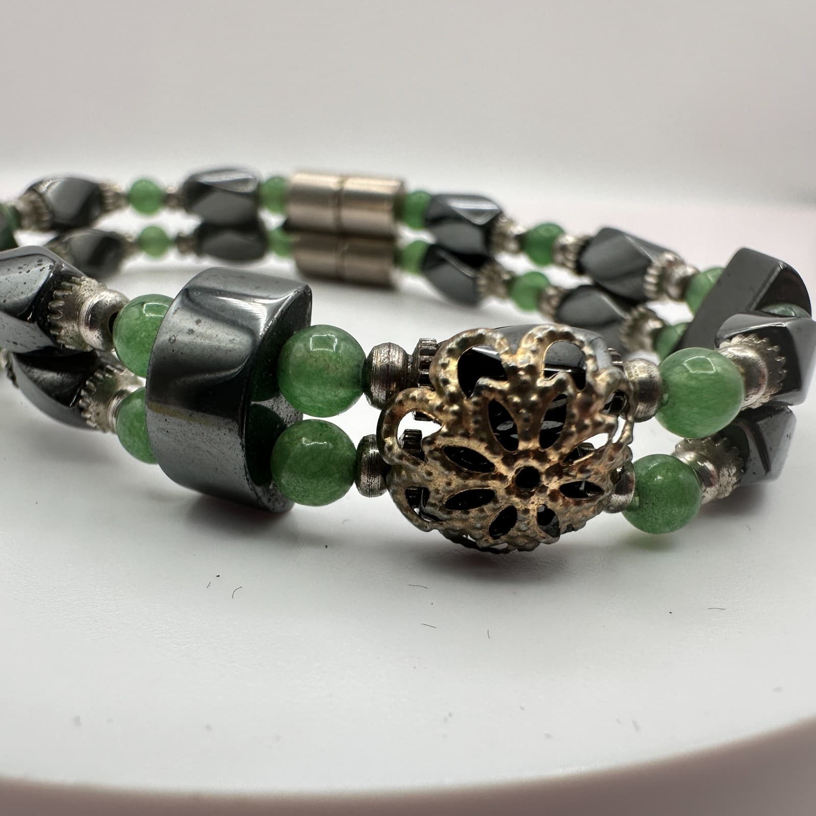 Vintage Y2K Hematite Green Stone Double Strand Bracelet Women's Classic Jewelry - Thumbnail 4