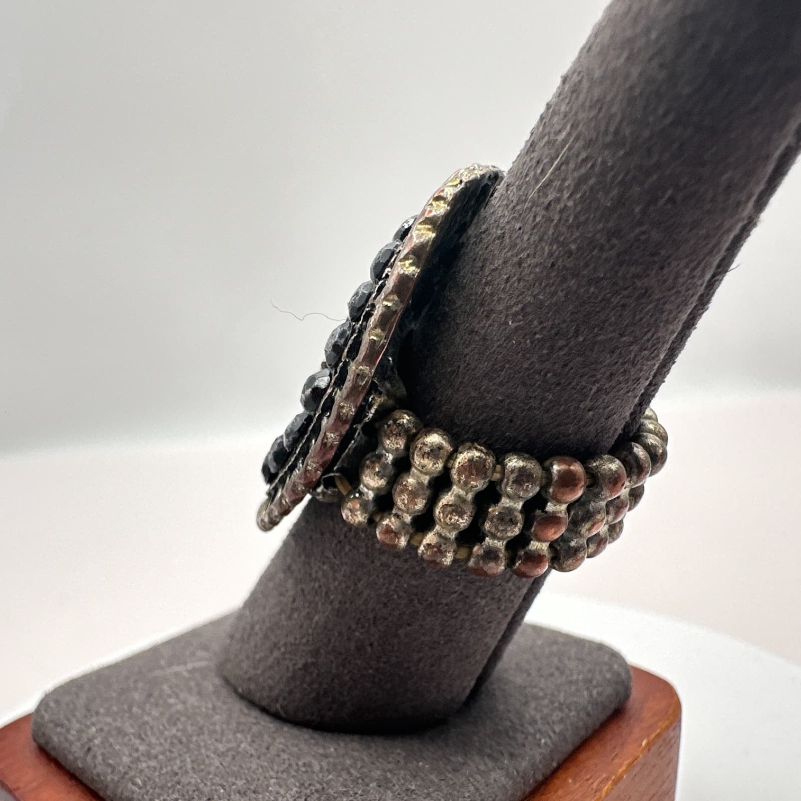 Vintage 90s Silver Tone Black Beaded Stretch Ring Statement Women's Jewelry Y2K - Thumbnail 5