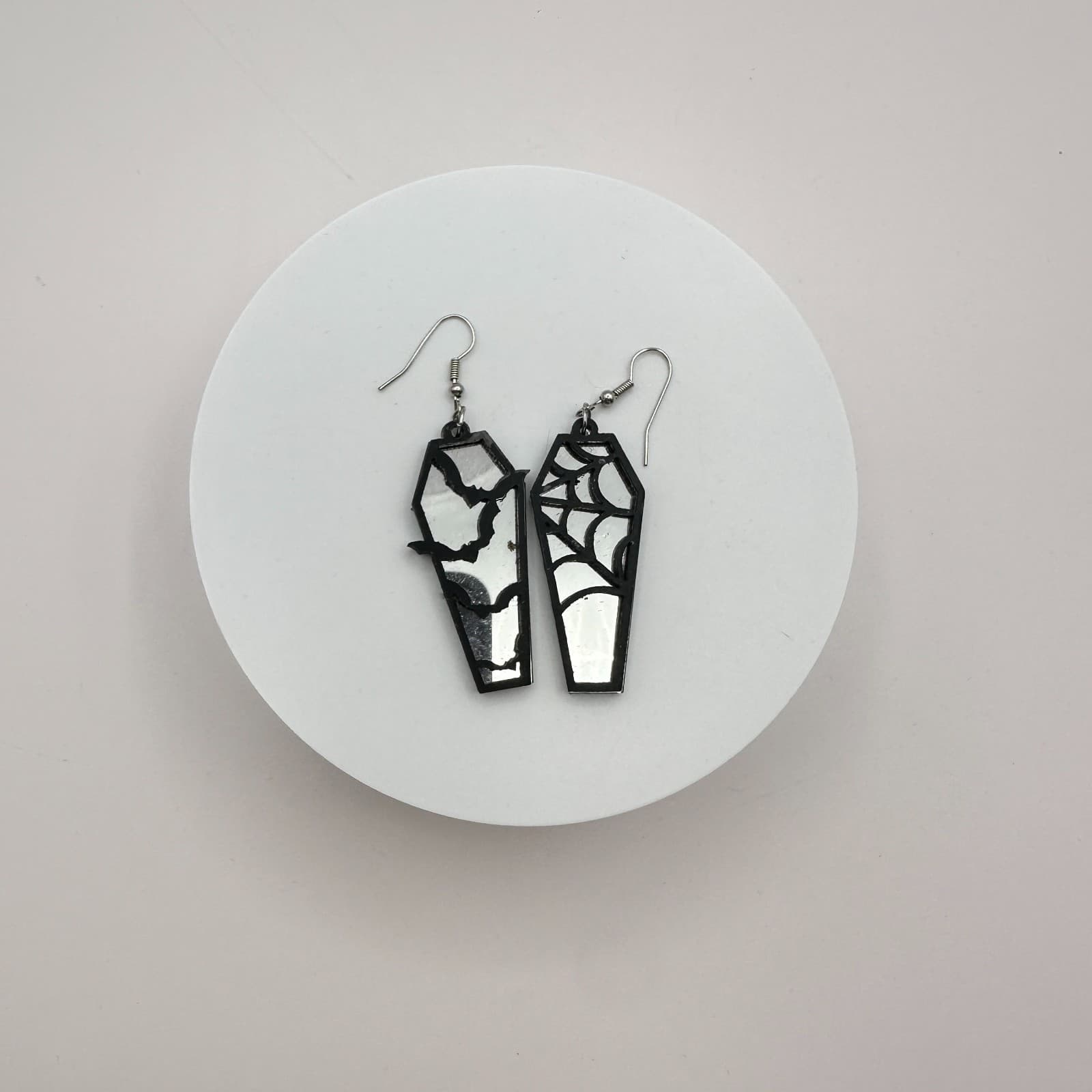 Vintage 90s Y2K Bat Spider Web Coffin Mirror Dangle Earrings Women's Jewelry Bib - Thumbnail 2