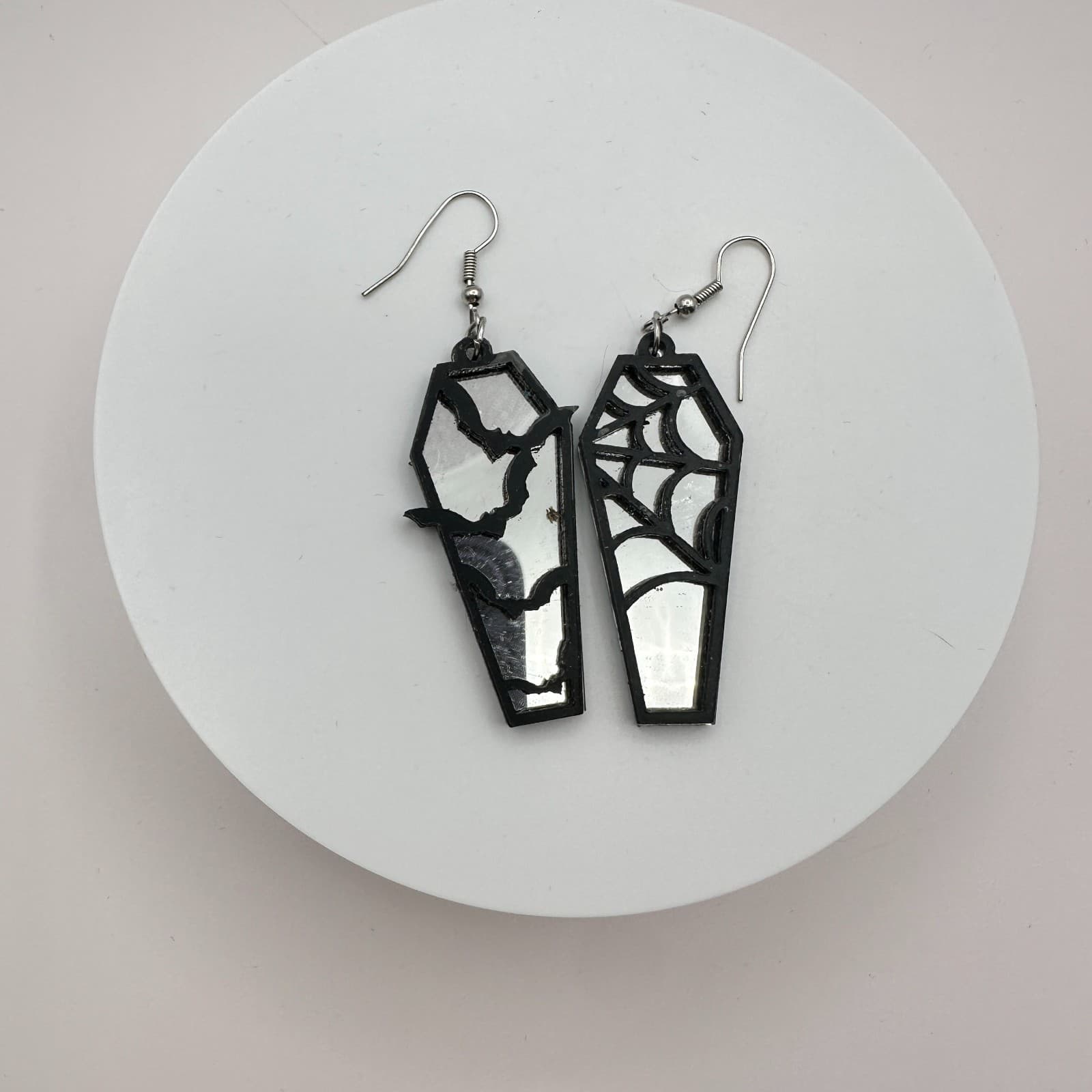 Vintage 90s Y2K Bat Spider Web Coffin Mirror Dangle Earrings Women's Jewelry Bib - Thumbnail 3