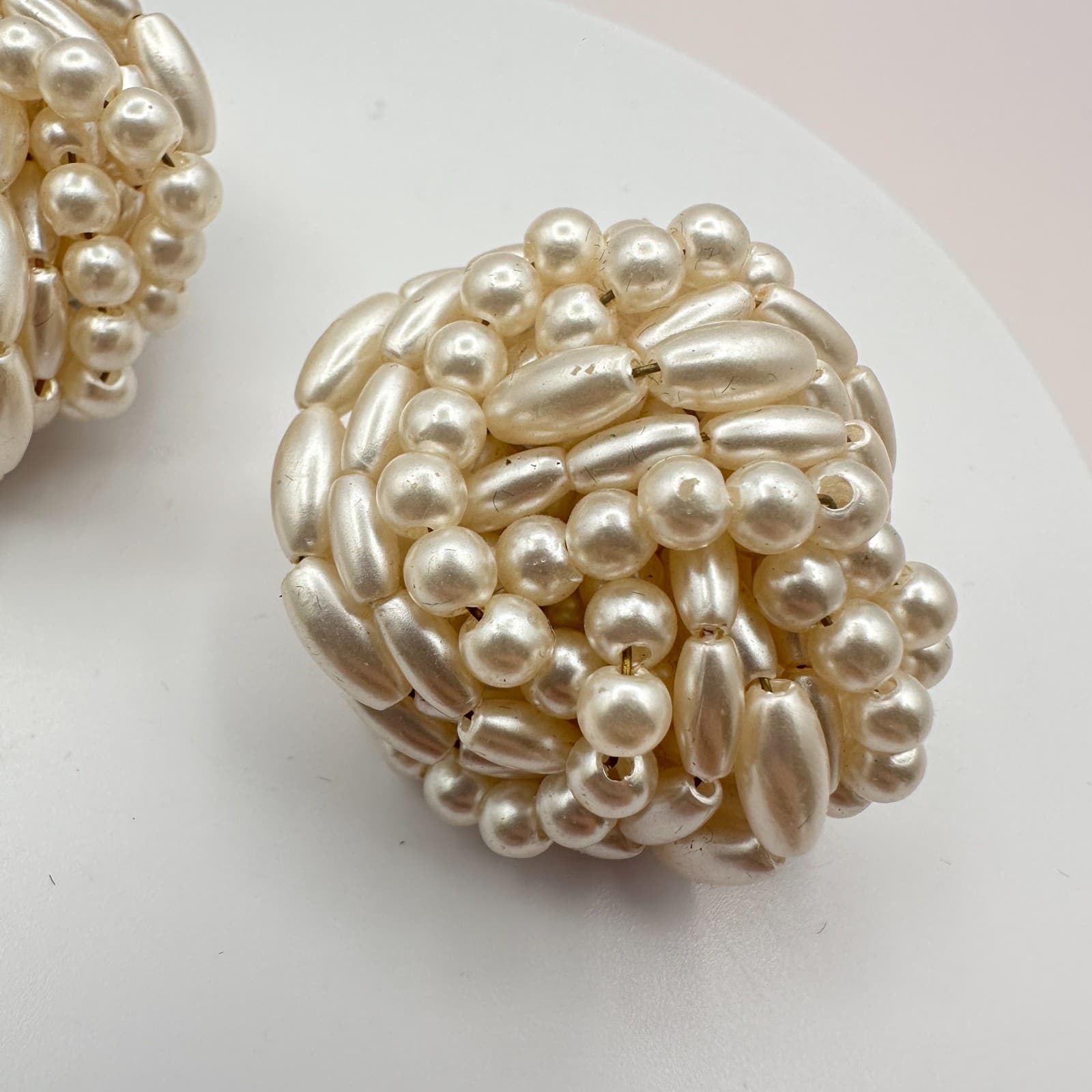 Vintage 80s Cream Faux Pearl Bead Cluster Earrings Statement Fashion Jewelry Y2K - Thumbnail 5
