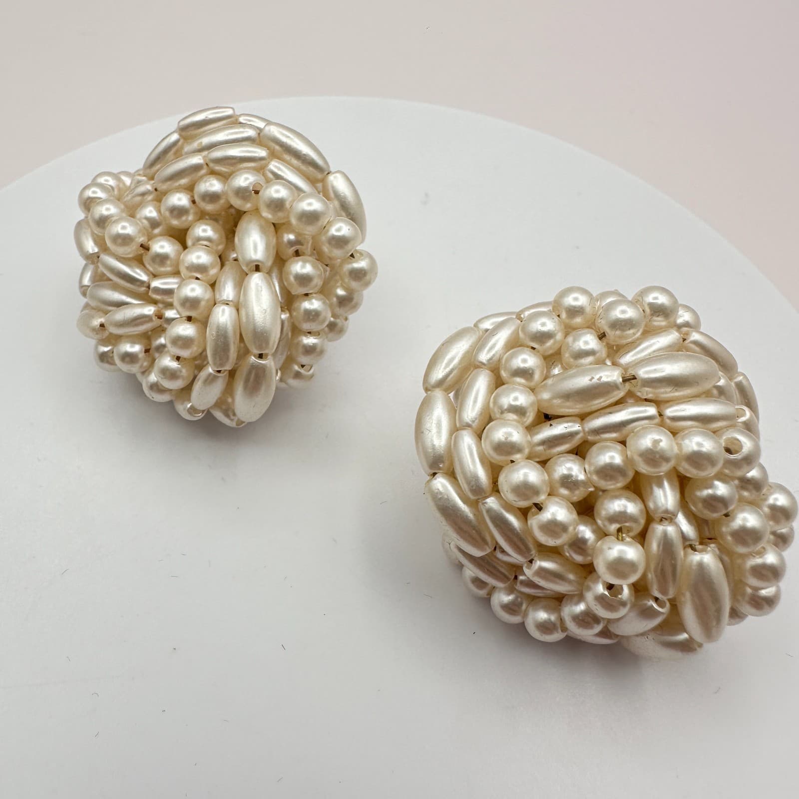 Vintage 80s Cream Faux Pearl Bead Cluster Earrings Statement Fashion Jewelry Y2K - Thumbnail 6