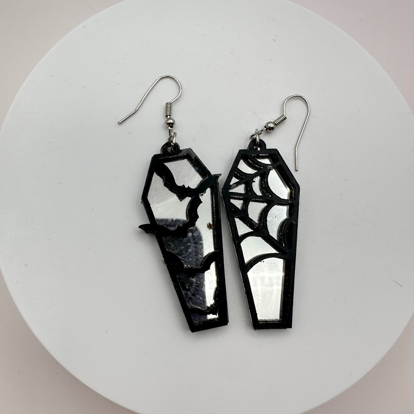 Vintage 90s Y2K Bat Spider Web Coffin Mirror Dangle Earrings Women's Jewelry Bib - Thumbnail 4