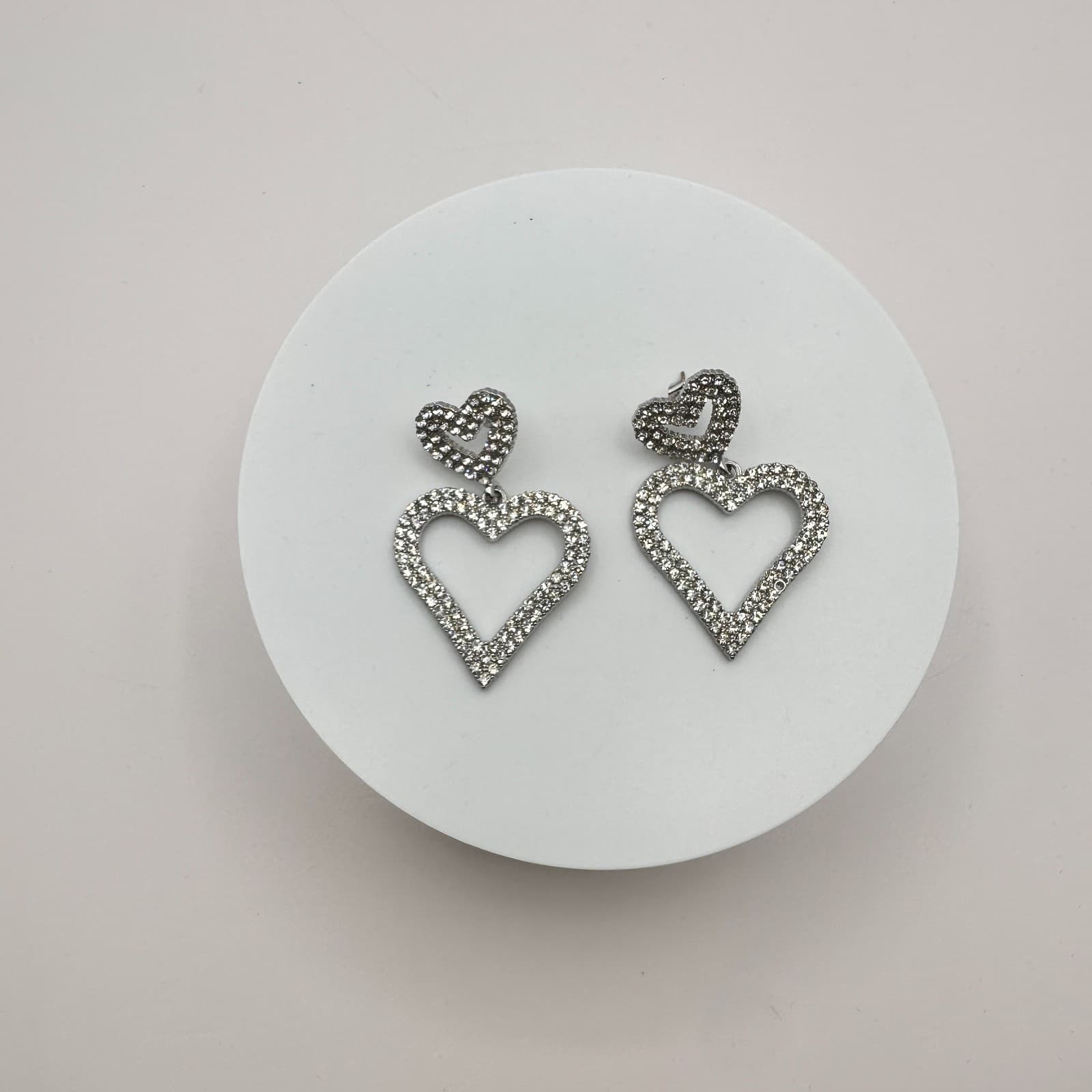 Vintage Y2K Silver Tone Rhinestone Double Heart Dangle Earrings Women's Jewelry - Thumbnail 2