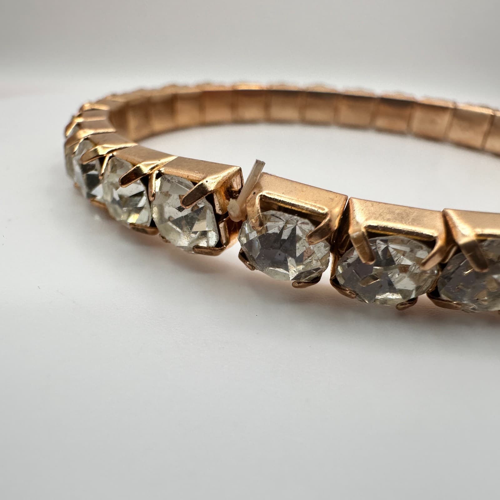 Vintage 90s Gold Tone Clear Glass Stretch Tennis Bracelet Glam Fashion Jewelry - Thumbnail 4