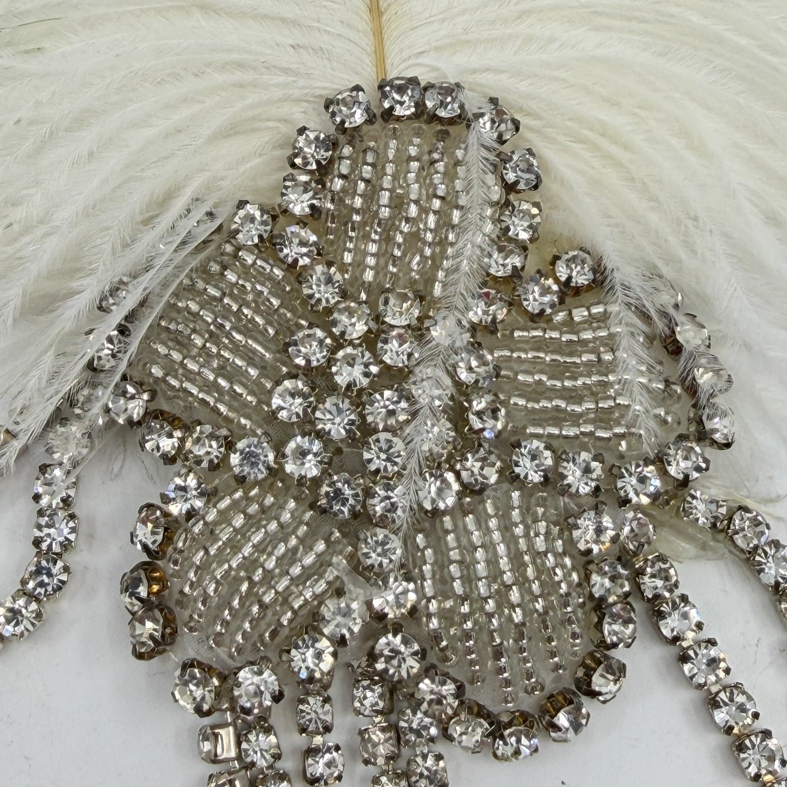 Glamorous 1920s Flapper Headband White Feather Crystal Rhinestone Gatsby Style - Thumbnail 5