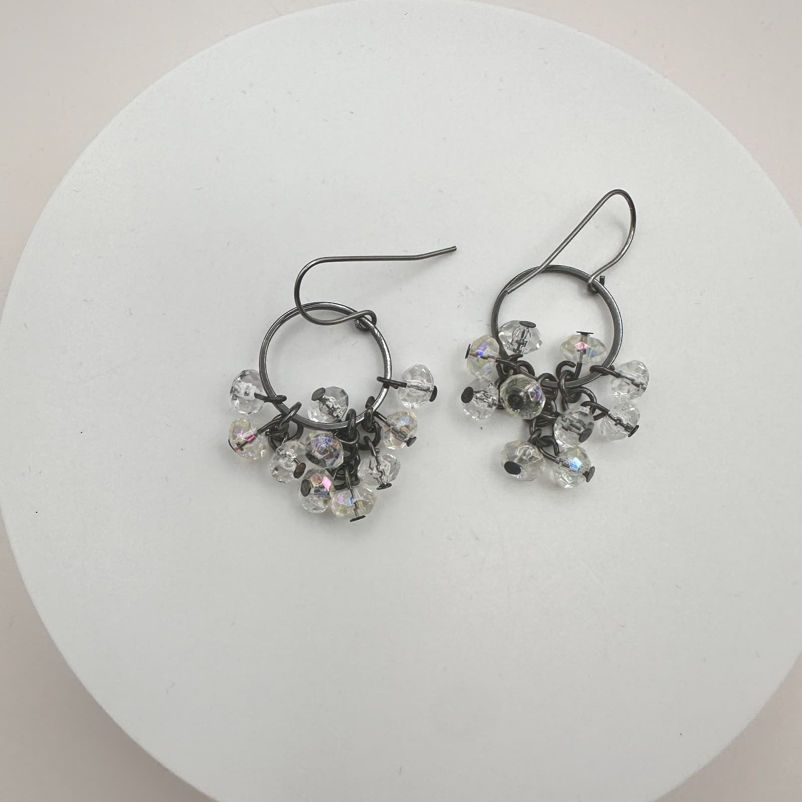 Vintage Y2K 90s Clear Iridescent Beaded Hoop Dangle Earrings Women's Jewelry - Thumbnail 3