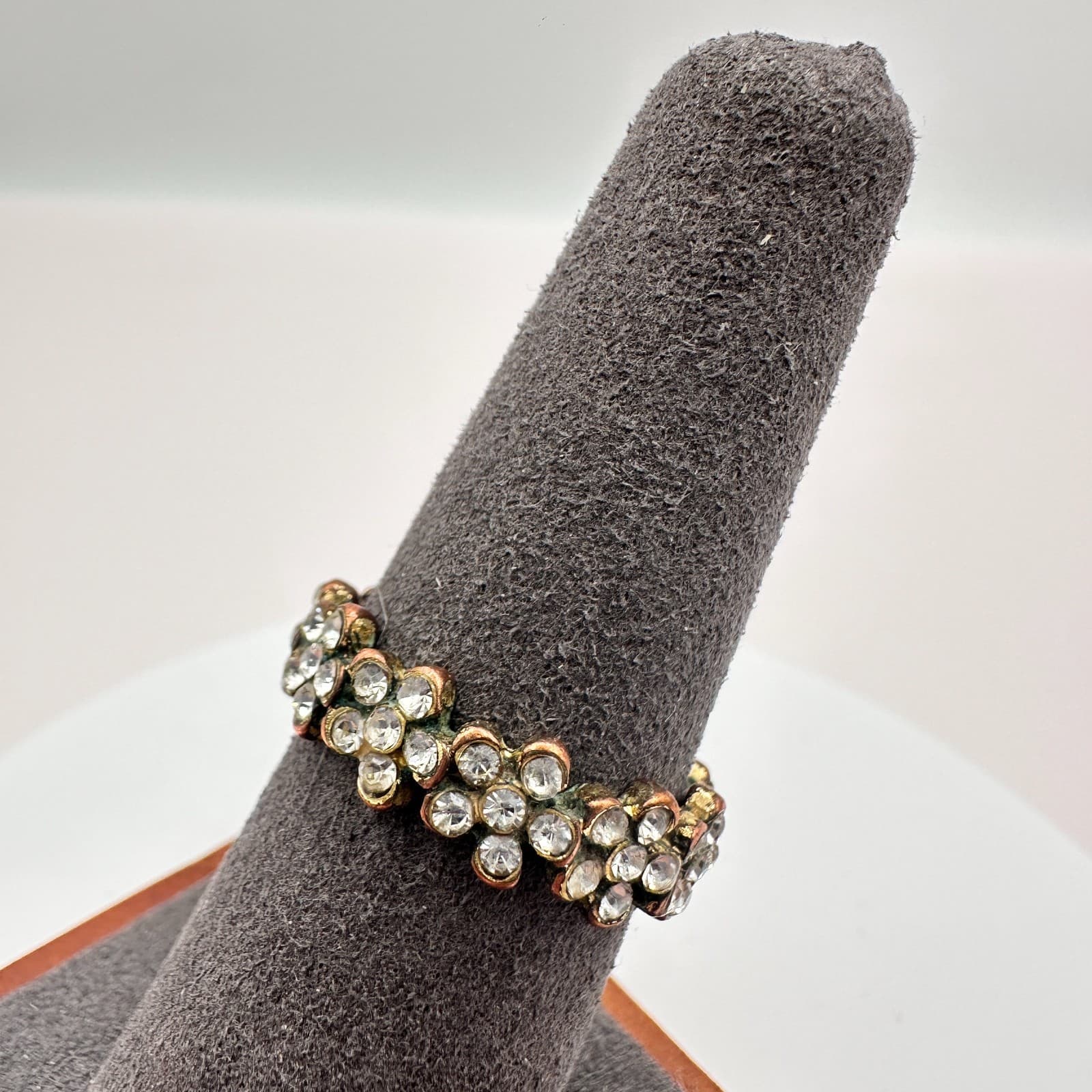 Vintage 90s Gold Tone Floral Ring Clear Rhinestone Statement Women's Jewelry Y2K - Thumbnail 4