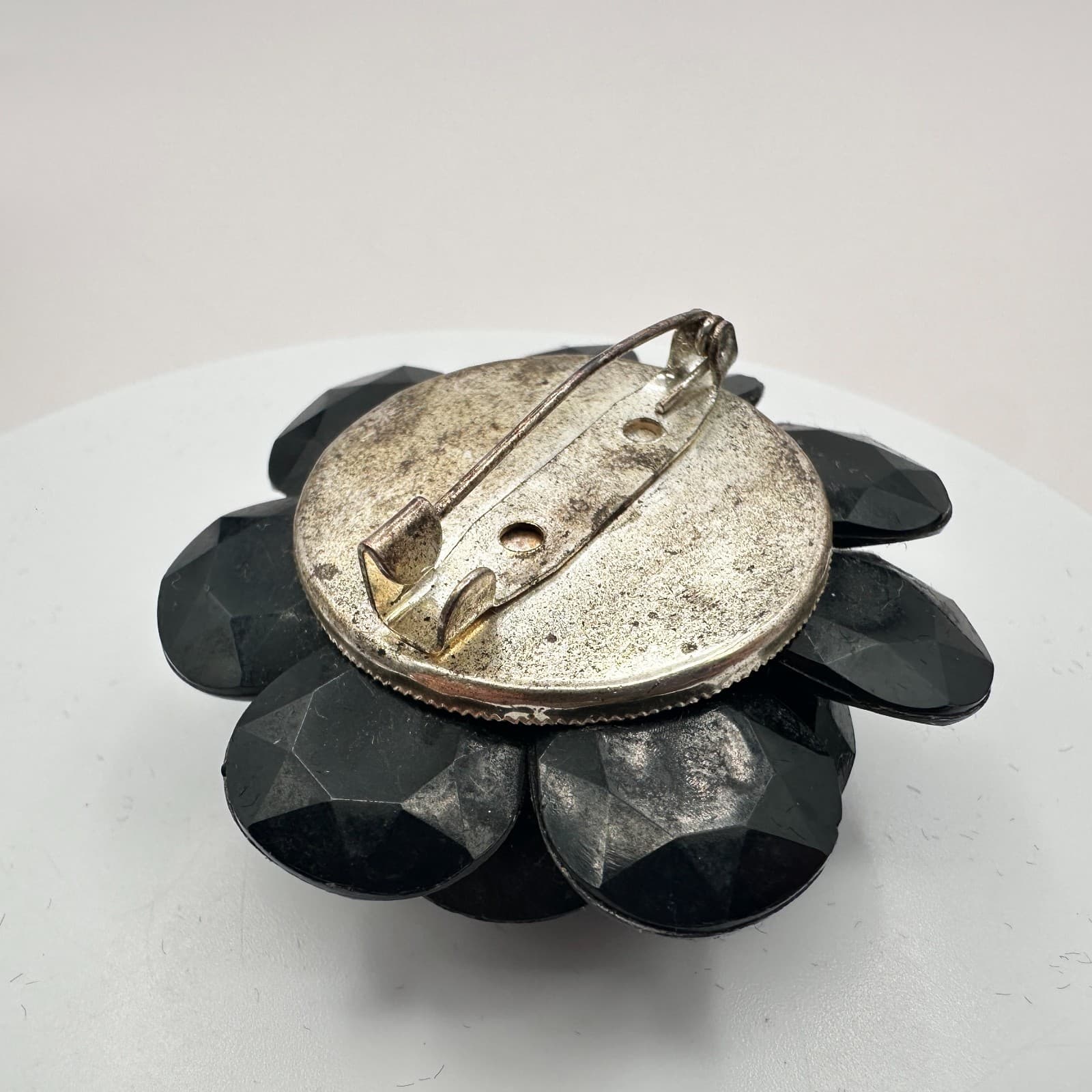 Vintage Y2K Black Floral Beaded Brooch Pin Retro Women's Classic Fashion Jewelry - Thumbnail 7