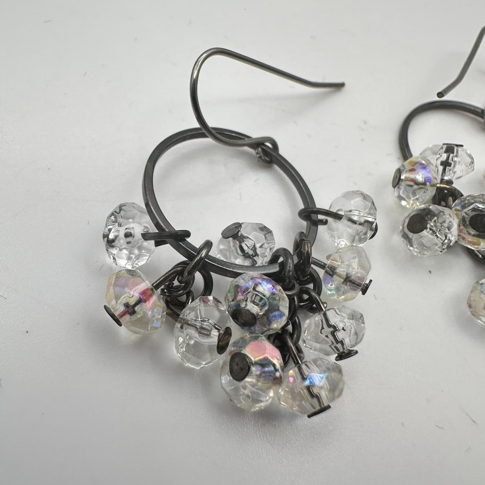 Vintage Y2K 90s Clear Iridescent Beaded Hoop Dangle Earrings Women's Jewelry - Thumbnail 5