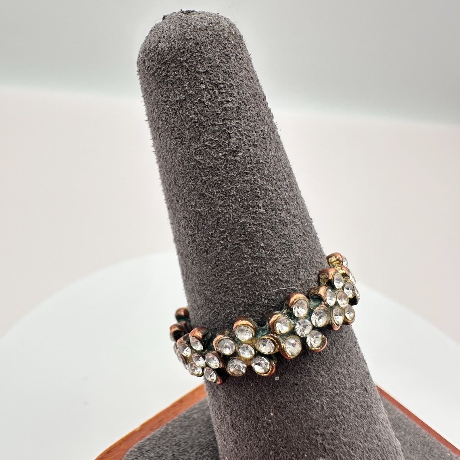 Vintage 90s Gold Tone Floral Ring Clear Rhinestone Statement Women's Jewelry Y2K - Thumbnail 3