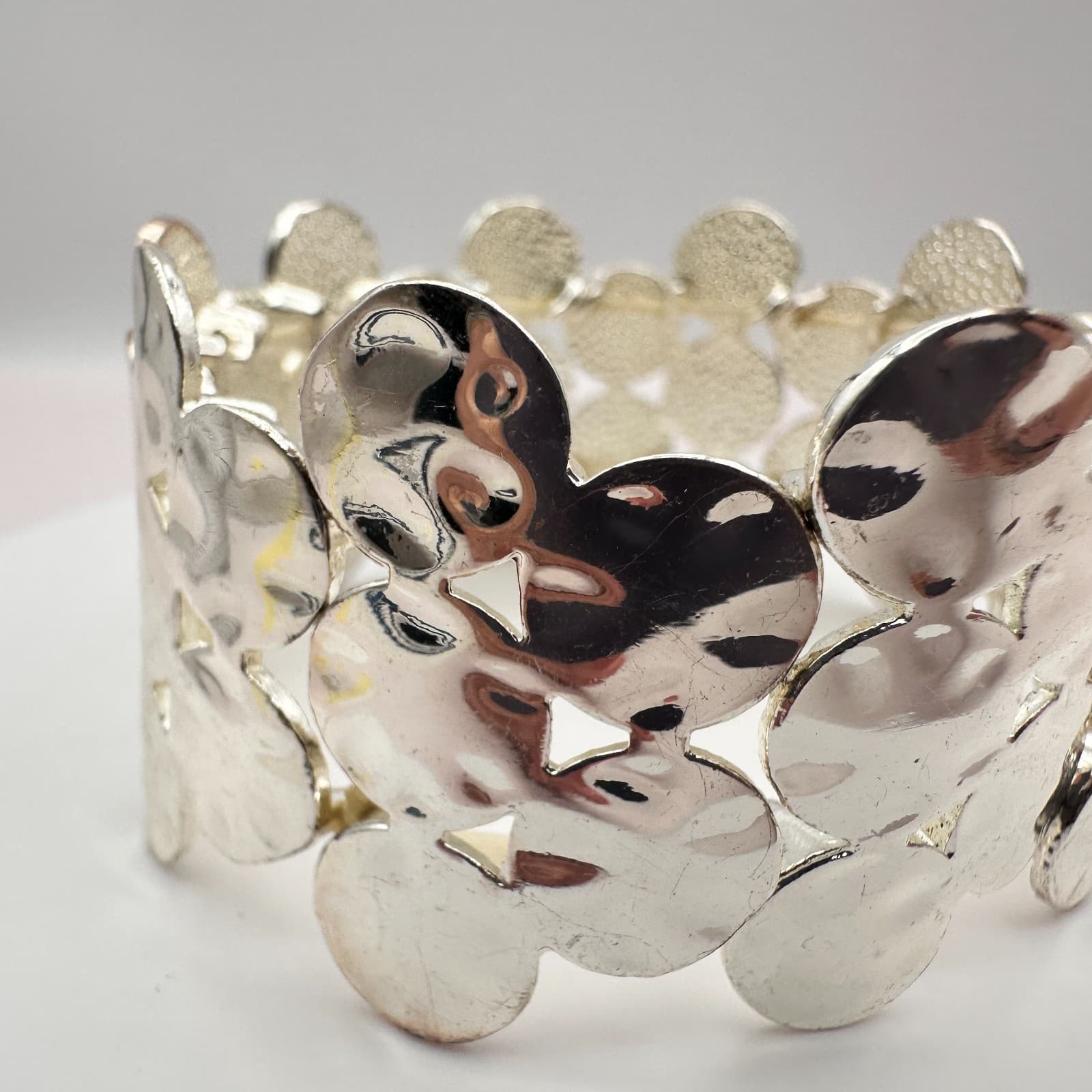 Vintage Y2K Silver Tone Hammered Stretch Hand Bracelet Boho Women's Jewelry Boho - Thumbnail 4