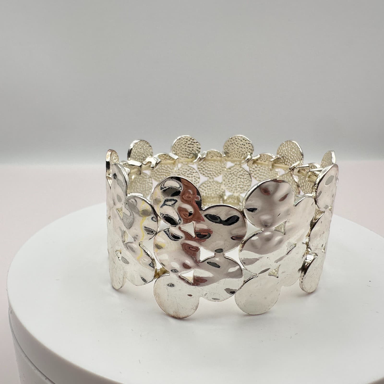 Vintage Y2K Silver Tone Hammered Stretch Hand Bracelet Boho Women's Jewelry Boho - Thumbnail 5