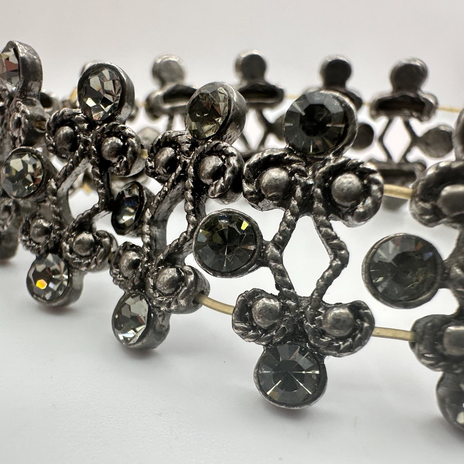 Vintage 90s Gunmetal Gray Glass Stretch Bracelet Boho Statement Cuff Jewelry Y2K - Thumbnail 3
