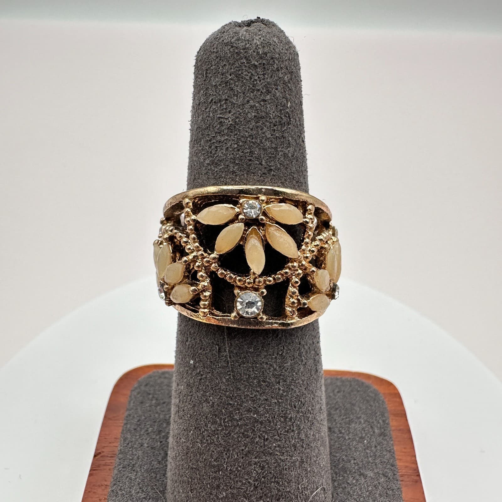 Vintage Y2K Gold Tone Floral Ring Cream Marquise Beaded Rhinestone Boho Jewelry - Thumbnail 2