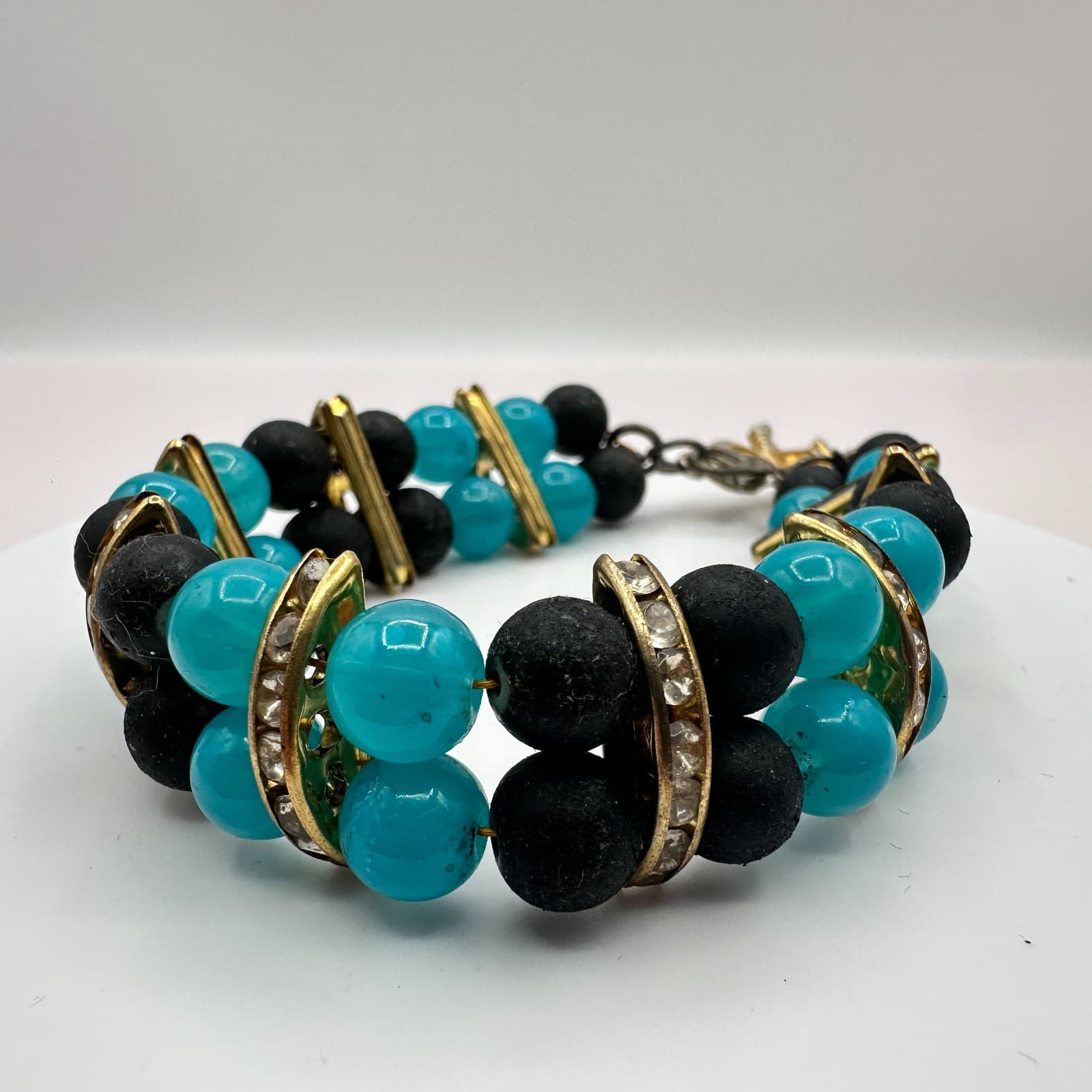 Vintage 80s Turquoise & Black Bead Charm Bracelet Gold Tone Baby Shower Jewelry - Thumbnail 4