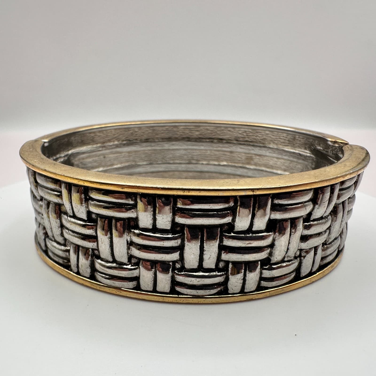 Vintage 90s Basket Weave Textured Cuff Bracelet Women's Classic Fashion Jewelry - Thumbnail 5