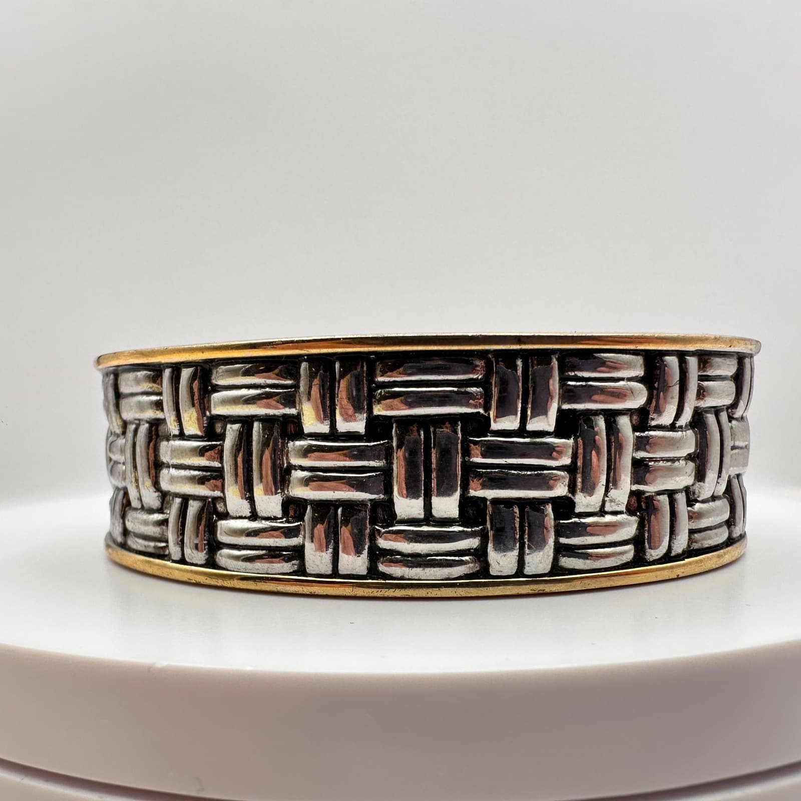 Vintage 90s Basket Weave Textured Cuff Bracelet Women's Classic Fashion Jewelry - Thumbnail 7