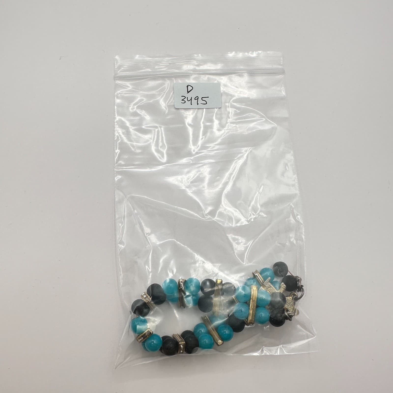 Vintage 80s Turquoise & Black Bead Charm Bracelet Gold Tone Baby Shower Jewelry - Thumbnail 8