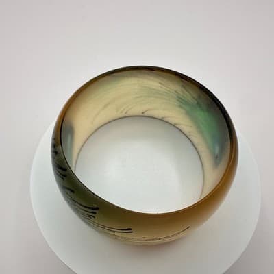 Vintage 90s Frosted Lucite Bracelet Peacock Feather Hand Painted Chunky Jewelry - Thumbnail 5