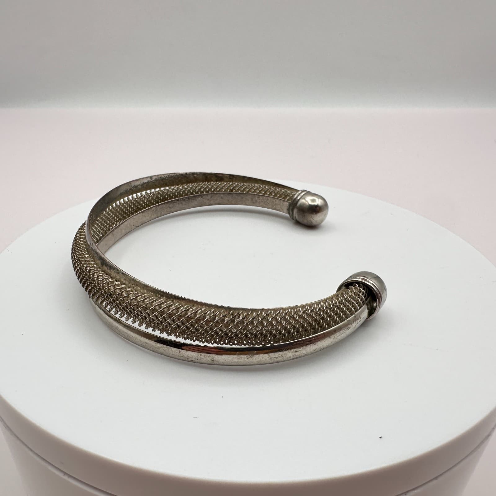 Vintage 90s SilverTone Mesh Cuff Bangle Bracelet Minimalist Boho Fashion Jewelry - Thumbnail 2