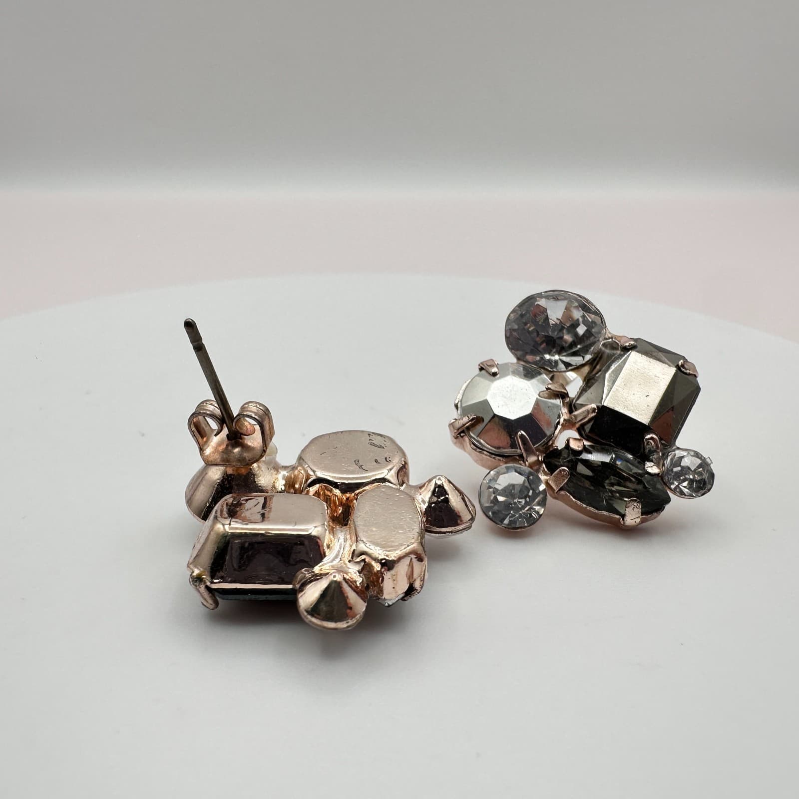 Vintage 80s Smoky Crystal Cluster Stud Earring Rose Gold Tone Statement Jewelry - Thumbnail 2