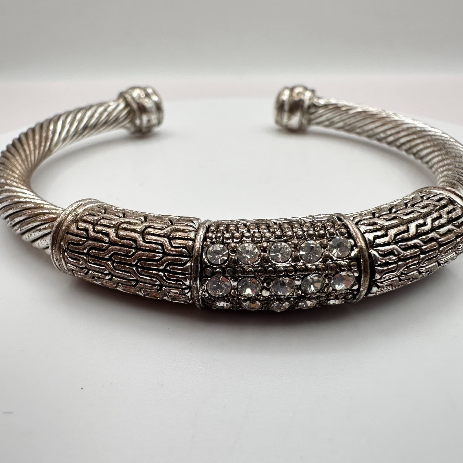 Vintage 90s Clear Glass Silver Tone Cable Cuff Bracelet Boho Textured Jewelry - Thumbnail 5