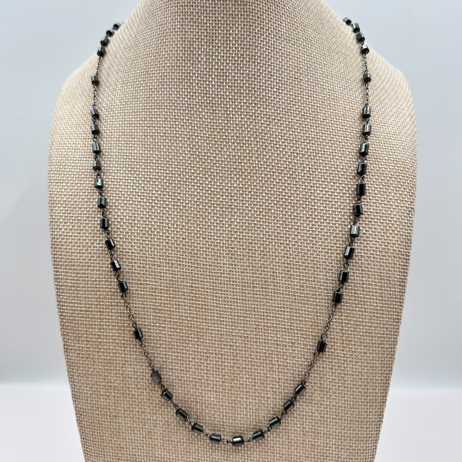 Vintage Y2K Silver Tone Gunmetal Hematite Glass Beaded Necklace Women's Jewelry - Thumbnail 2