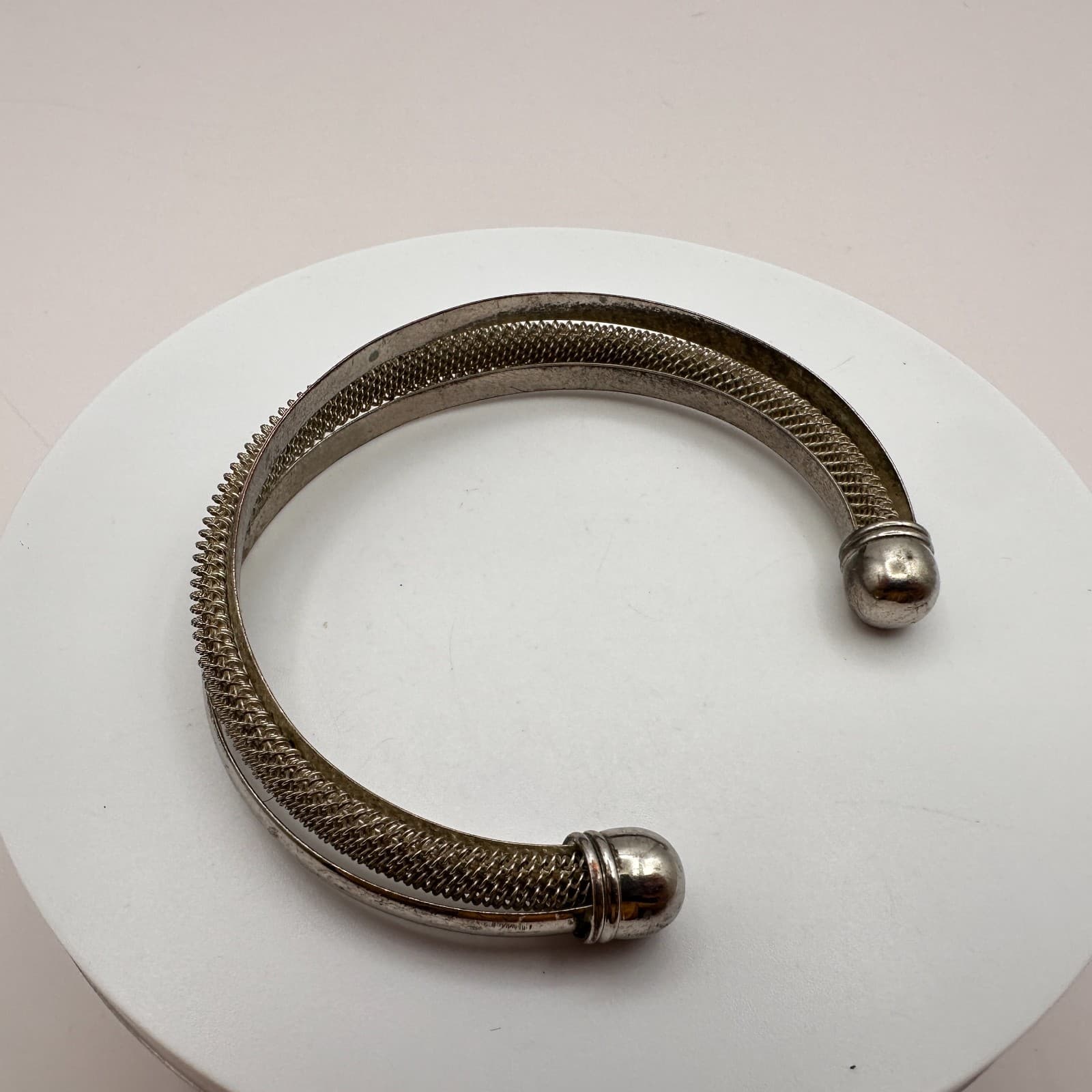 Vintage 90s SilverTone Mesh Cuff Bangle Bracelet Minimalist Boho Fashion Jewelry - Thumbnail 5