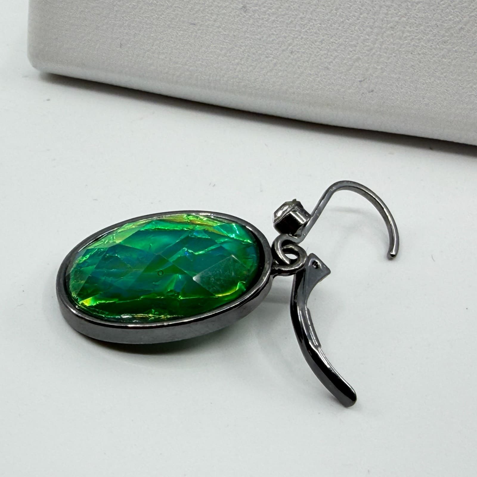 Y2K Dark Metal Green Crystal Dangle Earrings Oval Statement Jewelry Gift Idea - Thumbnail 7