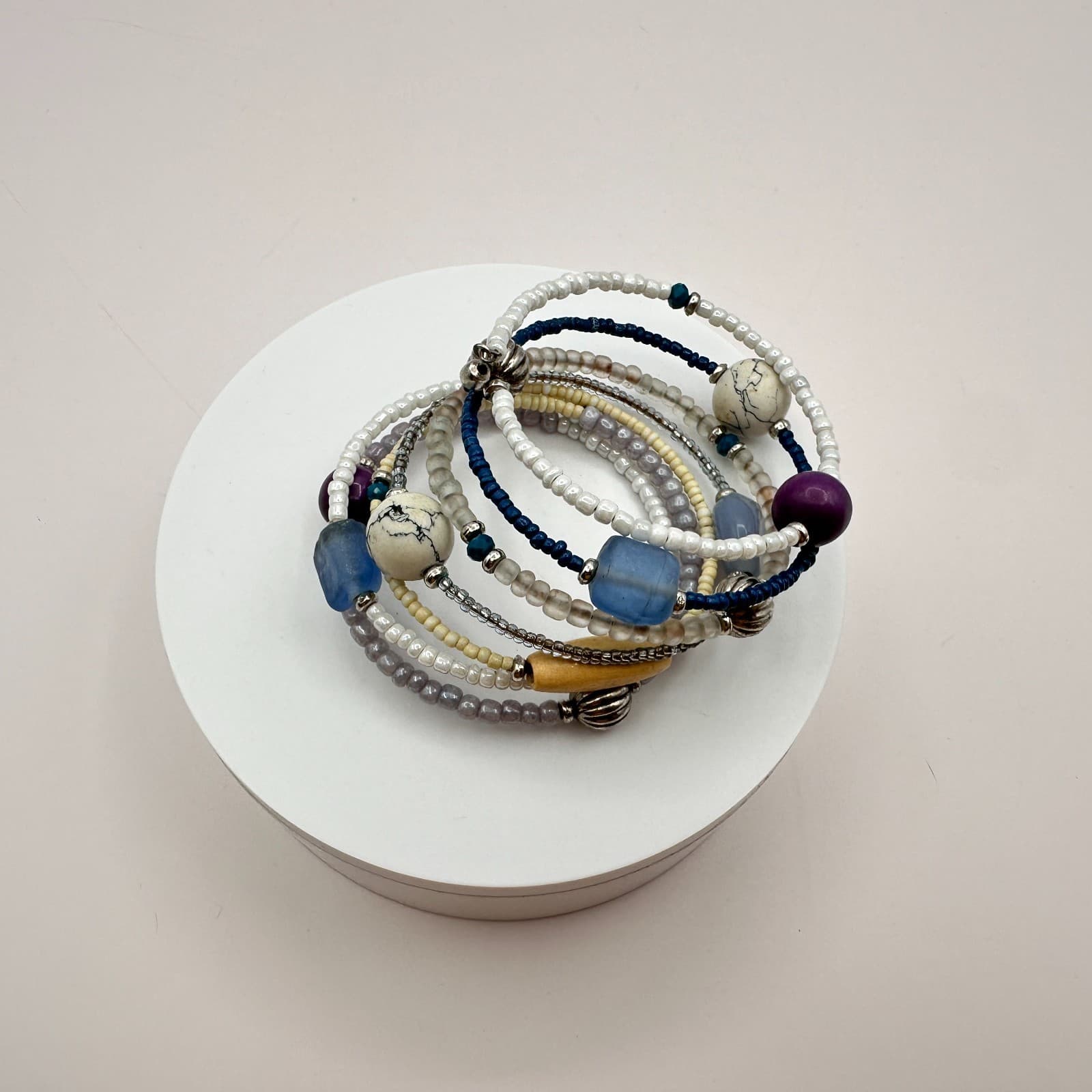 Vintage 90s Multi-Strand Wrap Bracelet Glass Beads Boho Women's Fashion Jewelry - Thumbnail 6