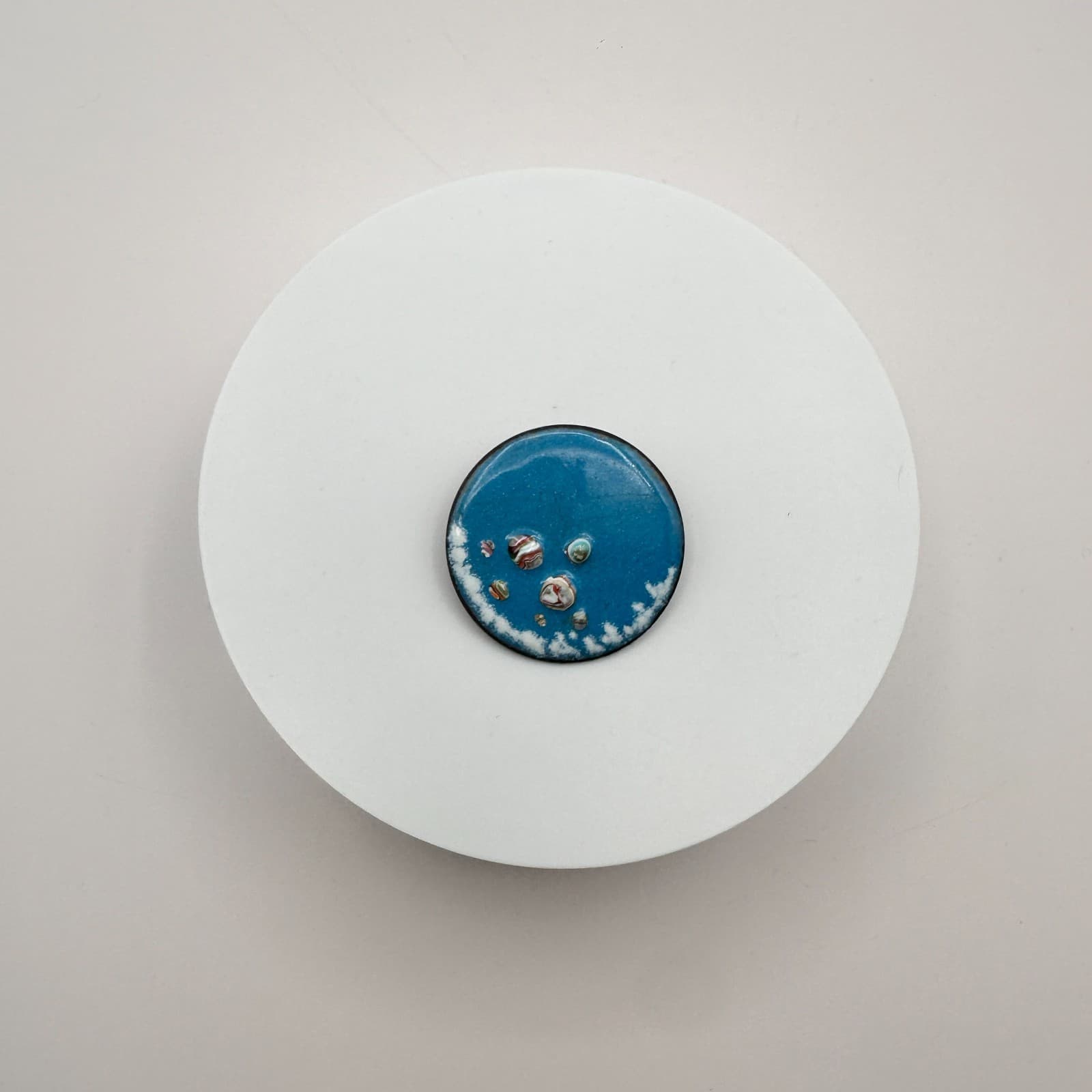Vintage 70s Blue Enamel Round Brooch Pin Abstract Stone Women's Classic Jewelry - Thumbnail 3