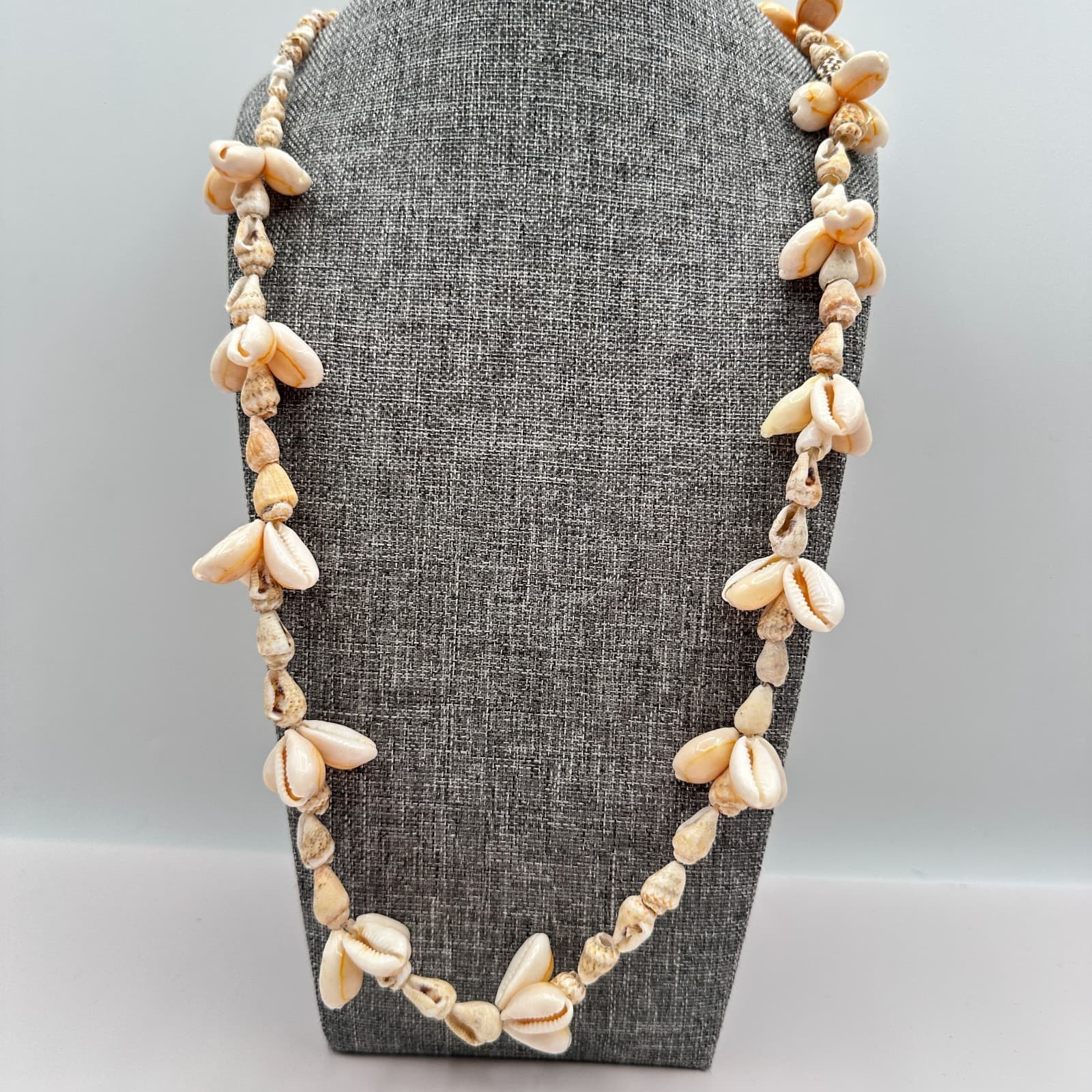 Vinatge 90s Cream Nautical Cowrie Snail Shell Necklace Women's Jewelry Bib Y2K - Thumbnail 8