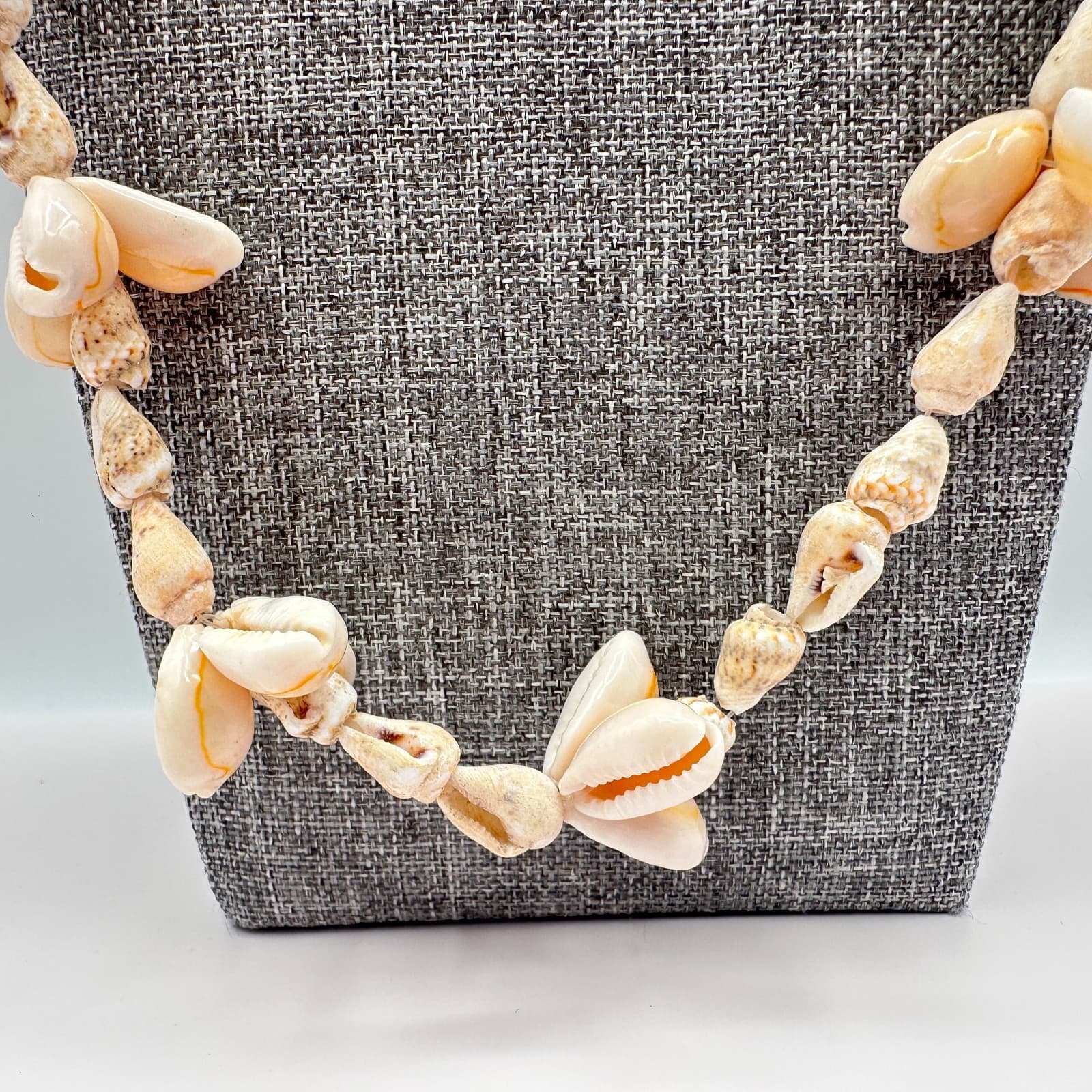 Vinatge 90s Cream Nautical Cowrie Snail Shell Necklace Women's Jewelry Bib Y2K - Thumbnail 6