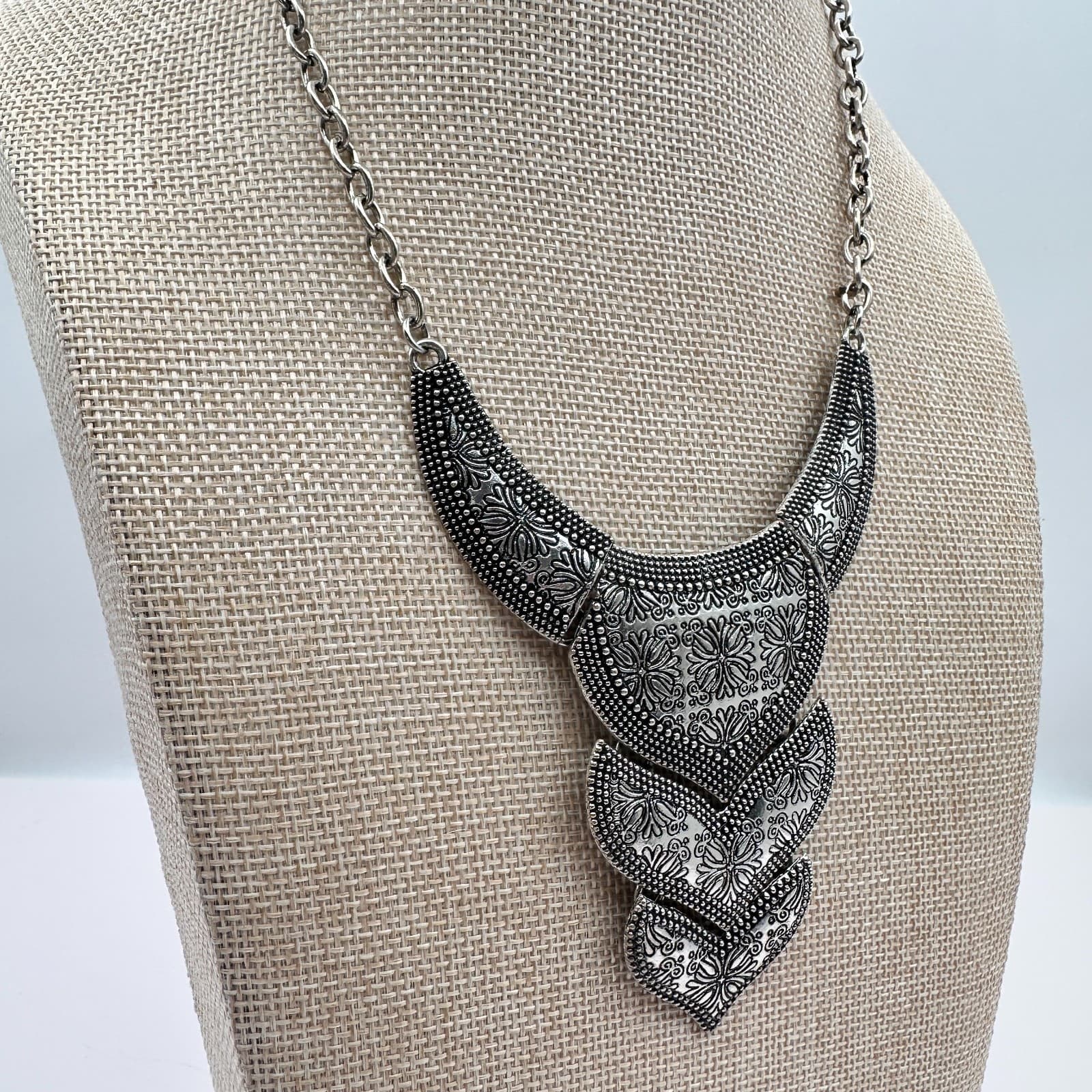 Vintage 90s Silver Tone Texas Temptress Necklace Statement Women's Jewelry - Thumbnail 4