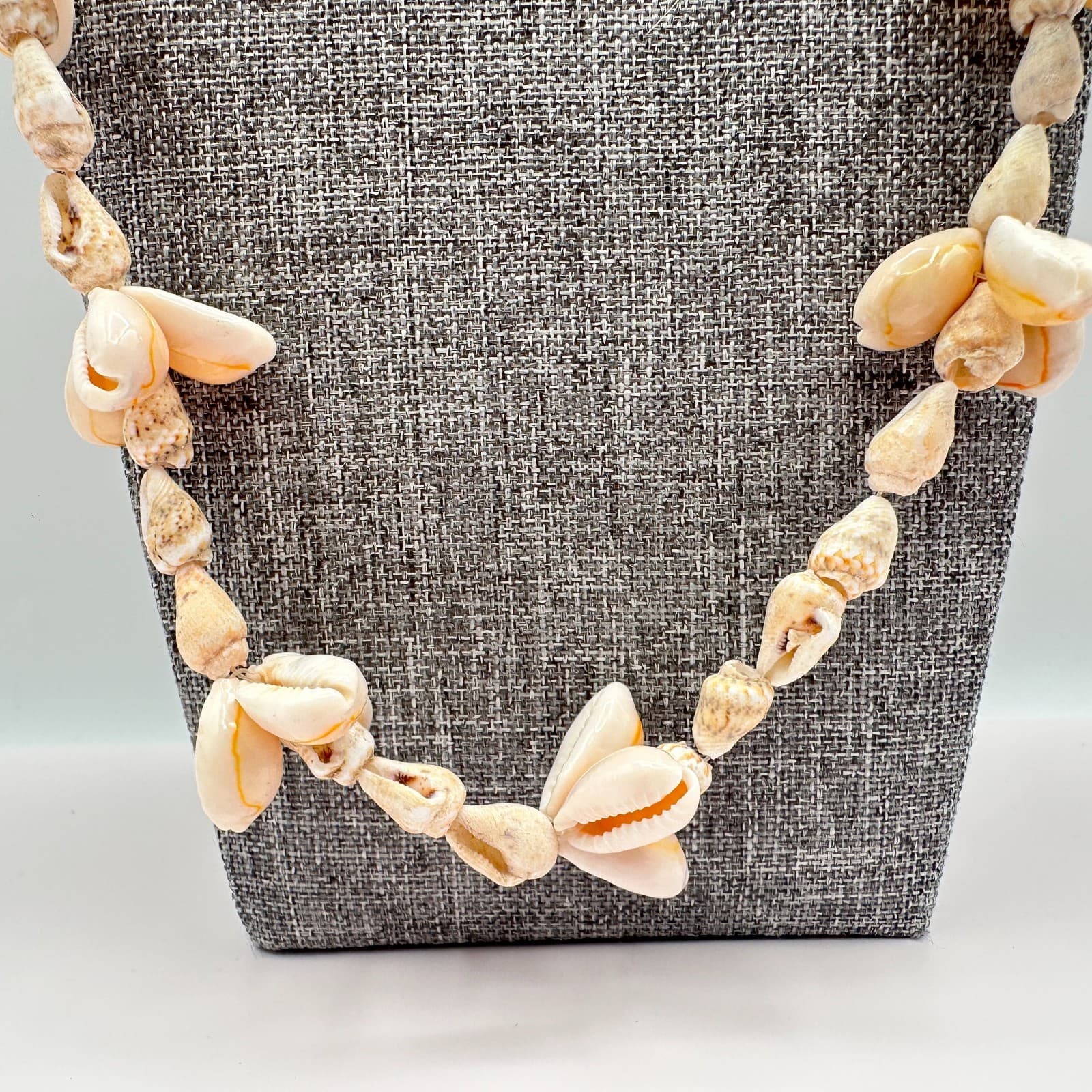 Vinatge 90s Cream Nautical Cowrie Snail Shell Necklace Women's Jewelry Bib Y2K - Thumbnail 7
