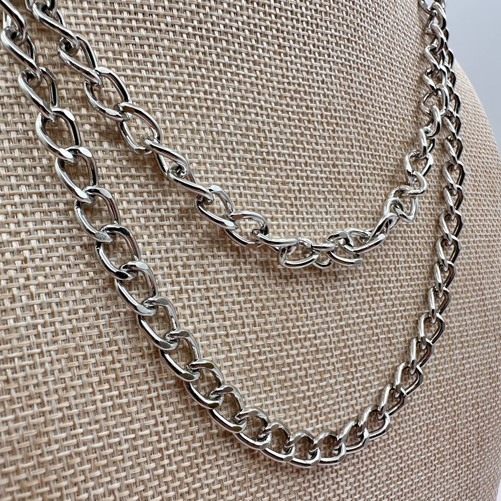 Vintage 90s Silver Tone Double Layer Curb Link Chain Necklace Women's Jewelry - Thumbnail 4