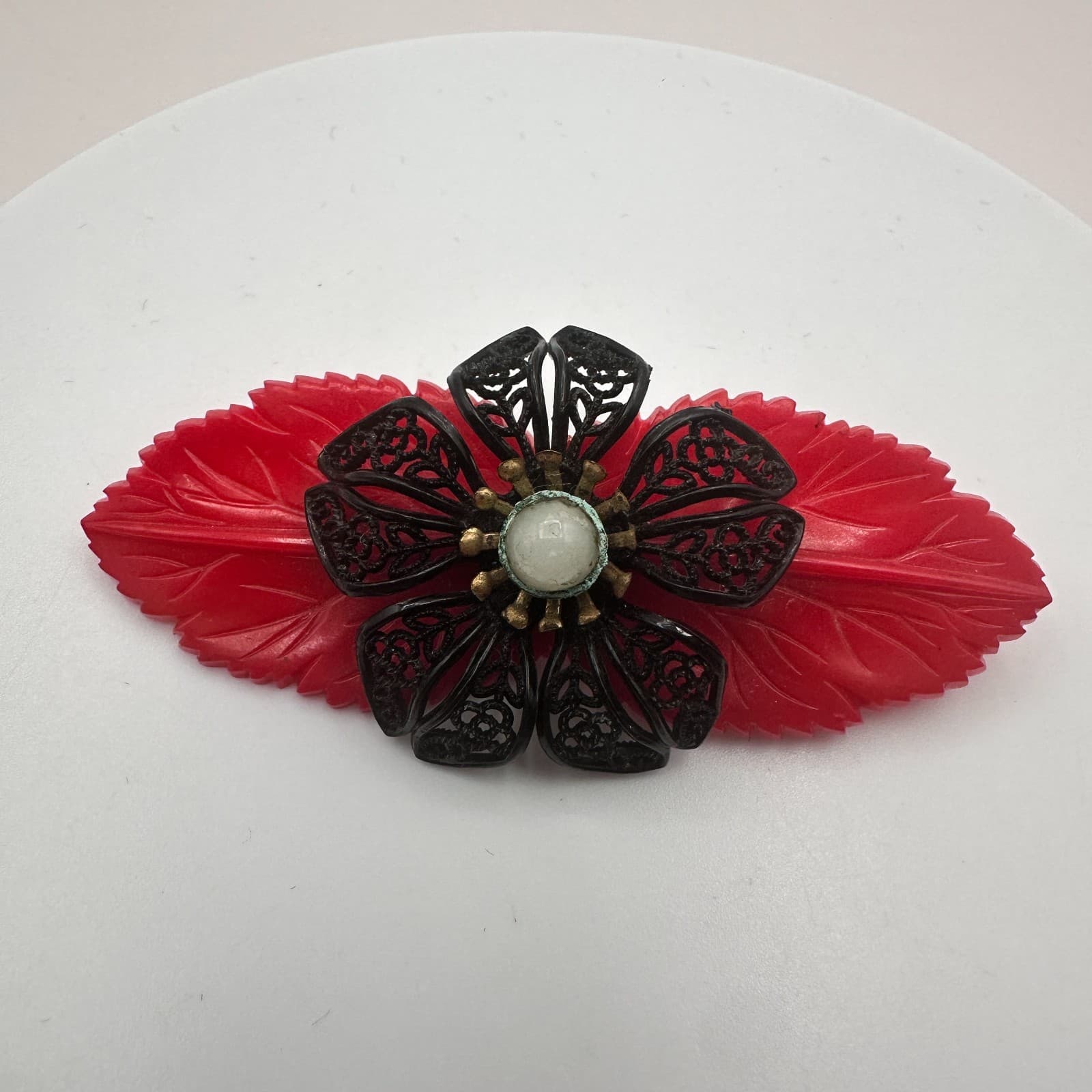 Vintage 50s Red Leaf Filigree Flower Pearl Brooch Pin Women's Classic Jewelry