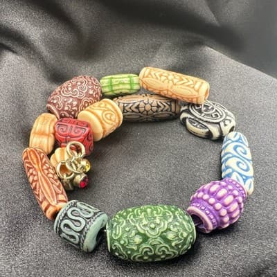 Vintage Y2K Gold Tone Charm Carved Beaded Stretch Statement Bracelet Jewelry - Thumbnail 5